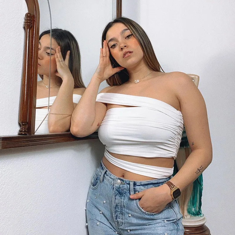 Good Price 2021 Summer New Sexy Wrap Chest Slim Slant Shoulder Strap Cut-out Vest For Women