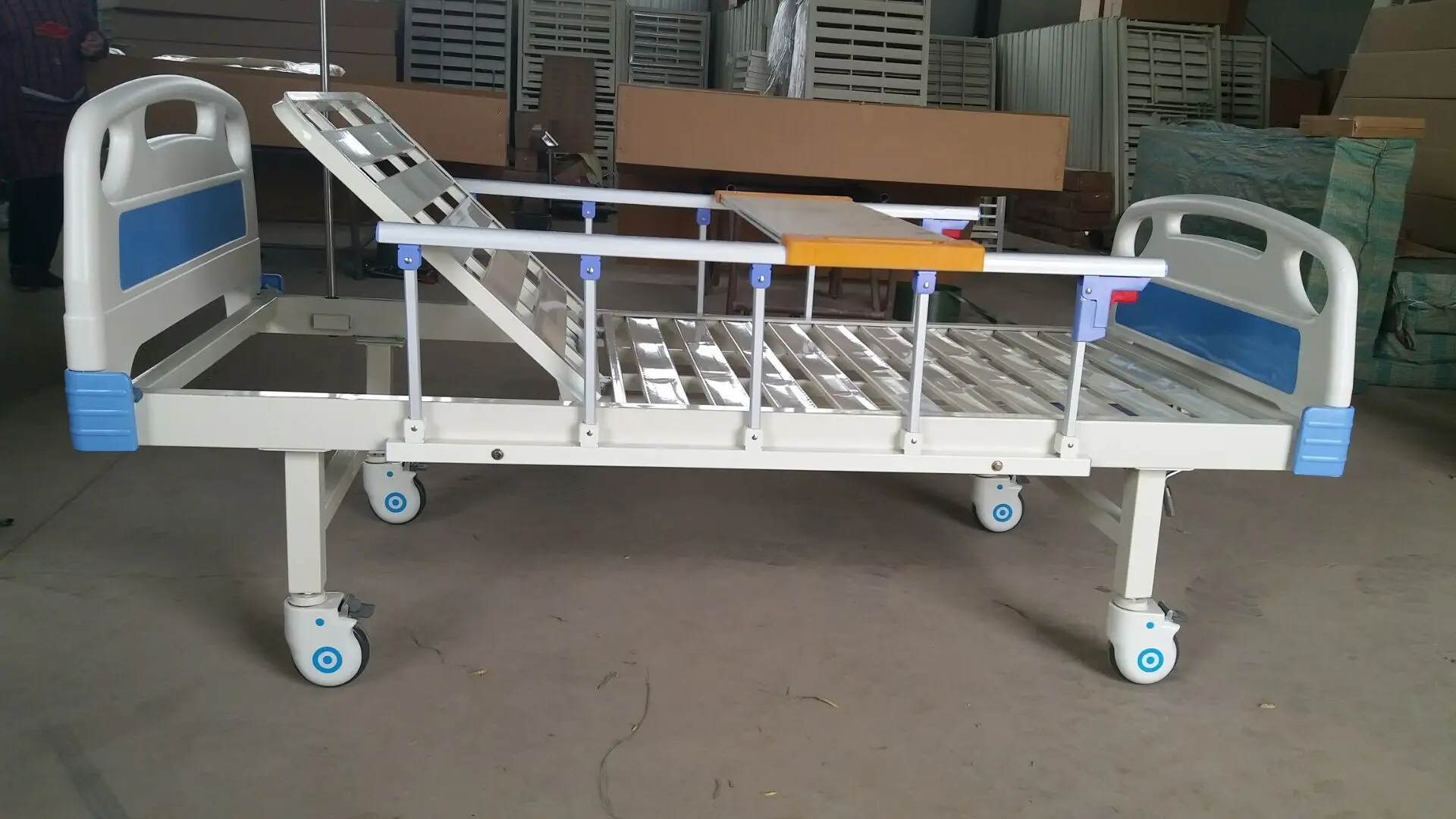 Хорошее HB-M1-G023 ручная 1 рукоятка одна функция больничная койка оптовая продажа