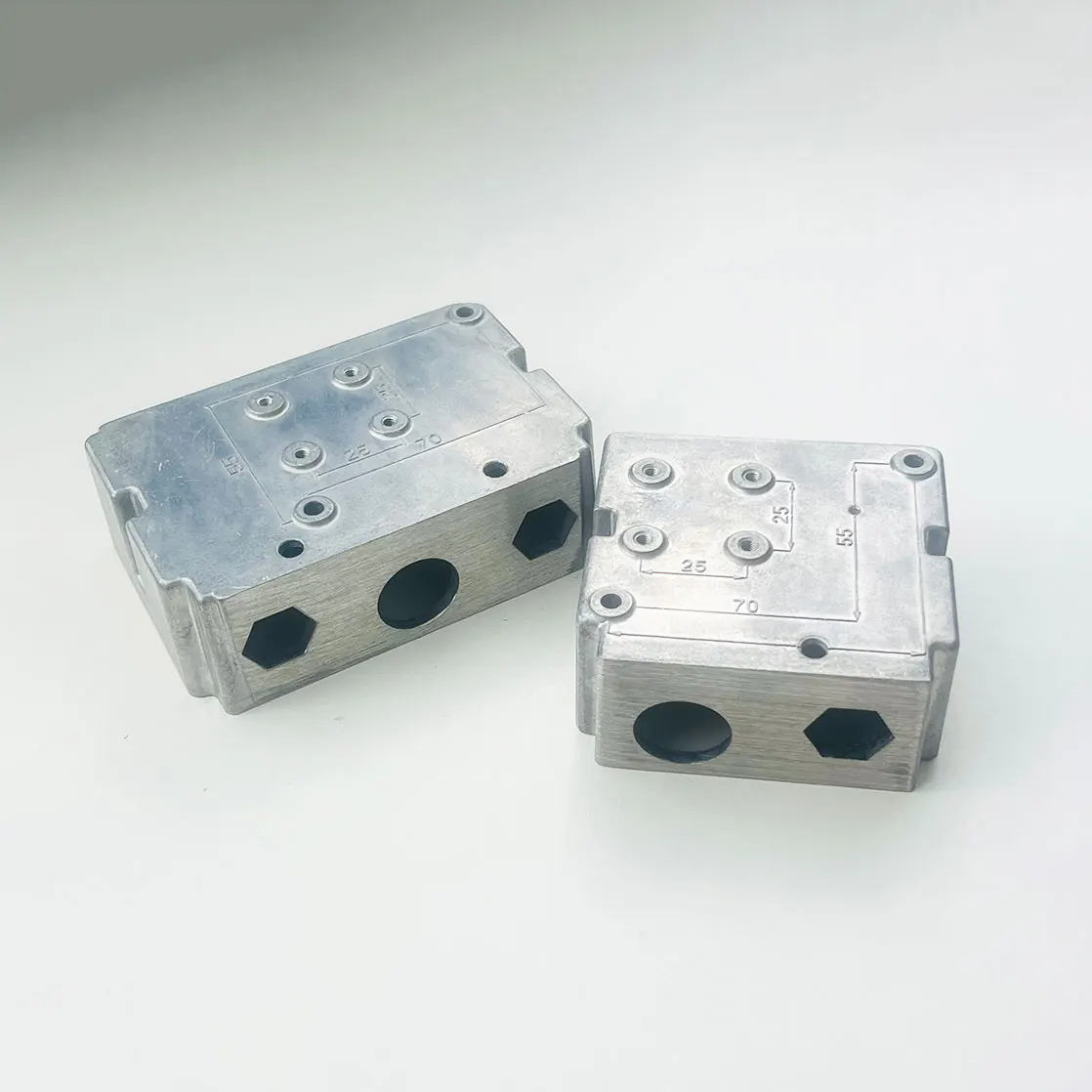 OEM High Pressure Precision Casting Parts Service Metal Zinc Anodized Aluminum Alloy Die Casting Parts