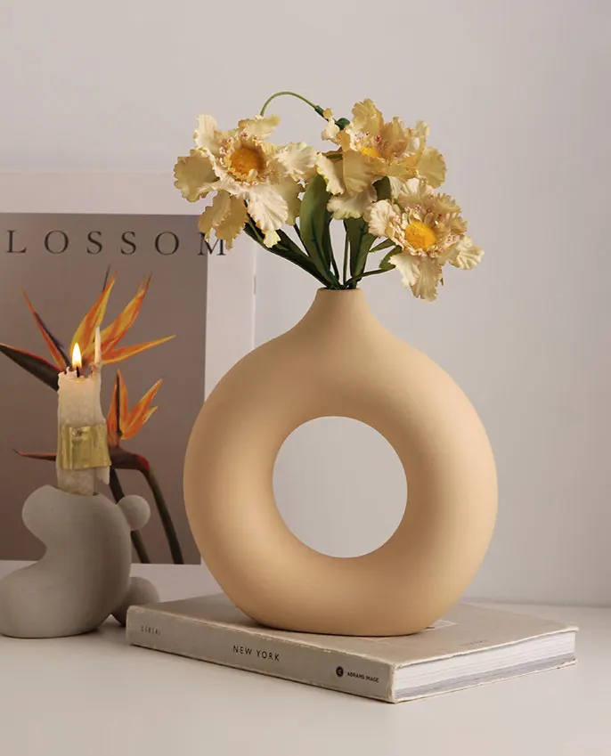 Nordic Style Wedding Porcelain Donut Decorative Ceramic Vases for Home Decor