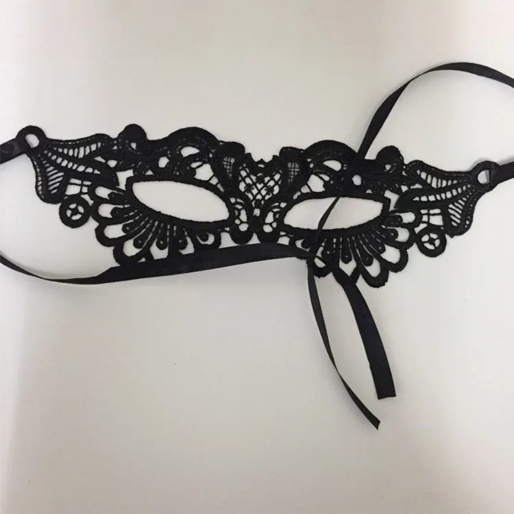 New Lady Lace Sexy Sexy Mask Halloween Costume Props Yellow and Black Lace Half Face Hollow Masquerade Mask