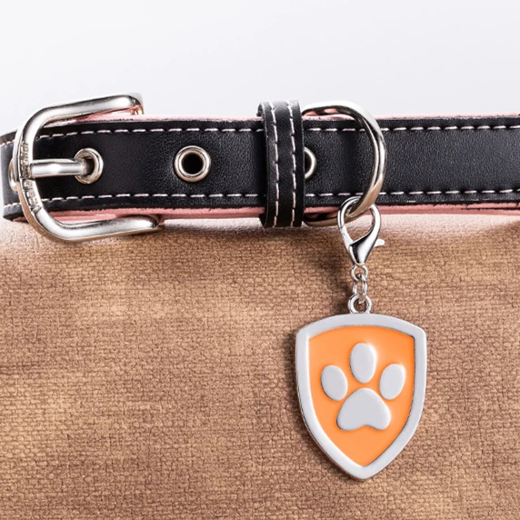 Cartoon footprint shield-shaped zinc alloy dog tag with laser engraving anti-lost ID card pet accessories key chain in stock