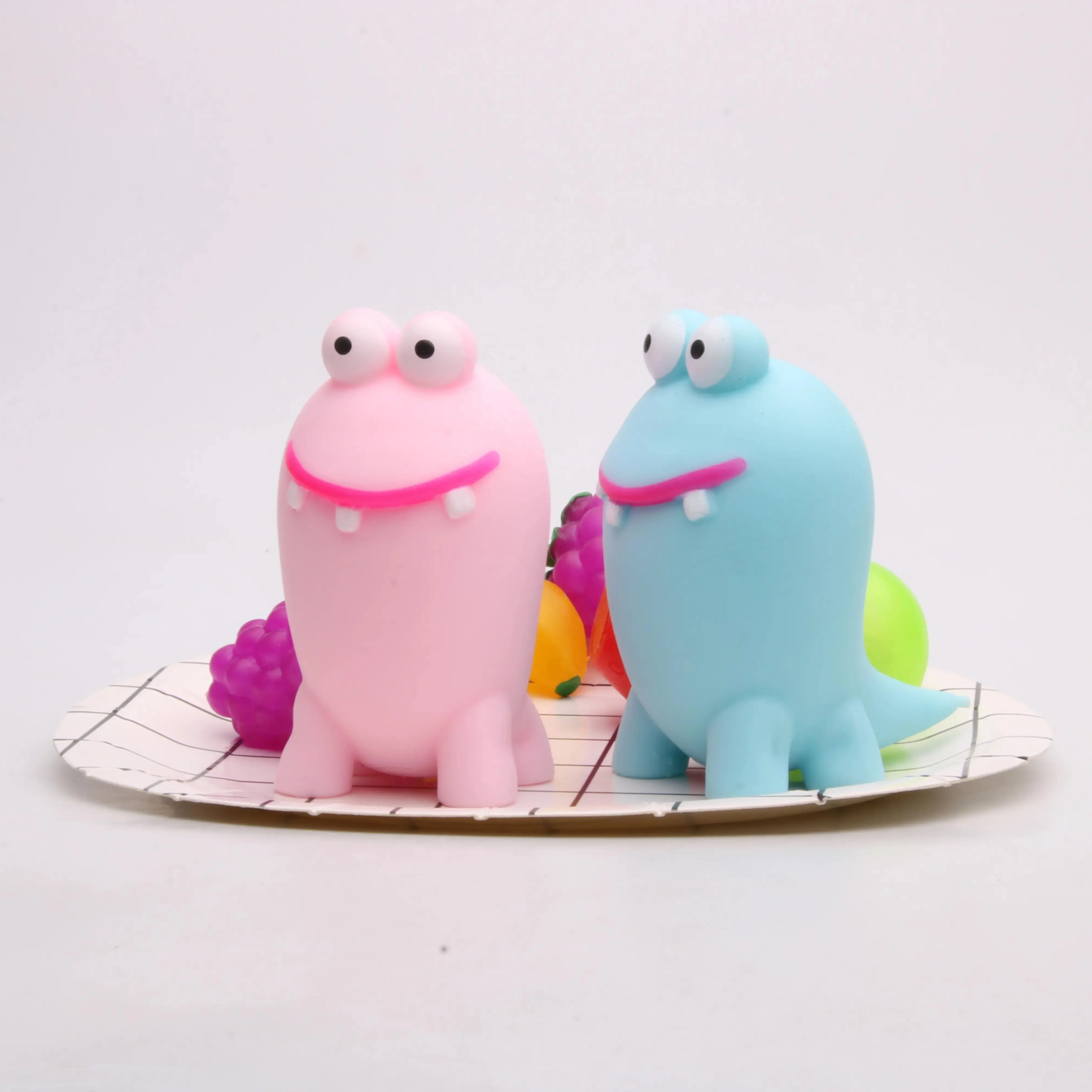 XTQ Stress Ball Factory Outlet Anti-pressure  Fidget Toy Customize Squishy Flashing Buck Teeth Monster for Kids