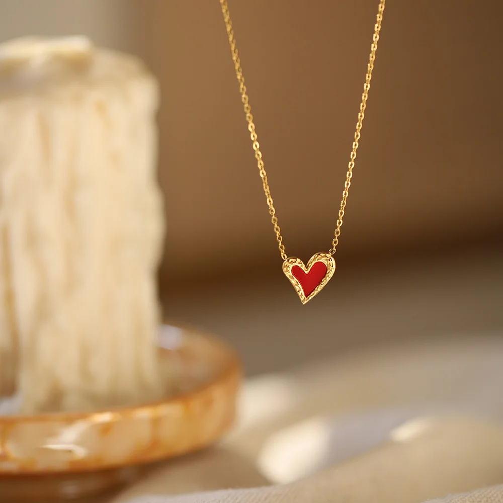 New Year Jewelry Lucky Red Heart Charm Necklace Christmas Gift Stainless Steel 18k Gold Plated Red Love Heart Pendant Necklace