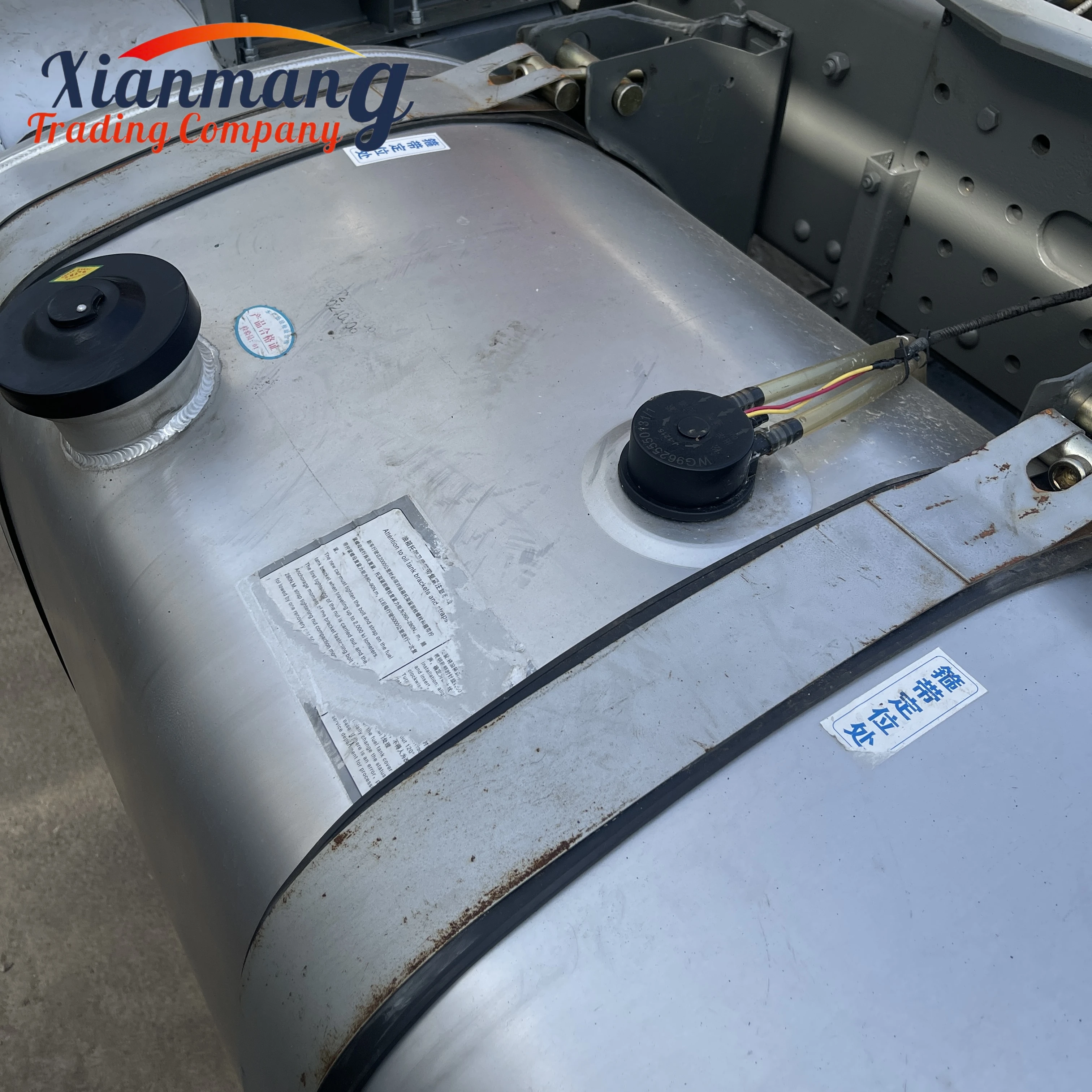 used second hand Sinotruk HOWO 6x4 China factory fuel diesel engine trailer truck head truck horse tractor truck in stock