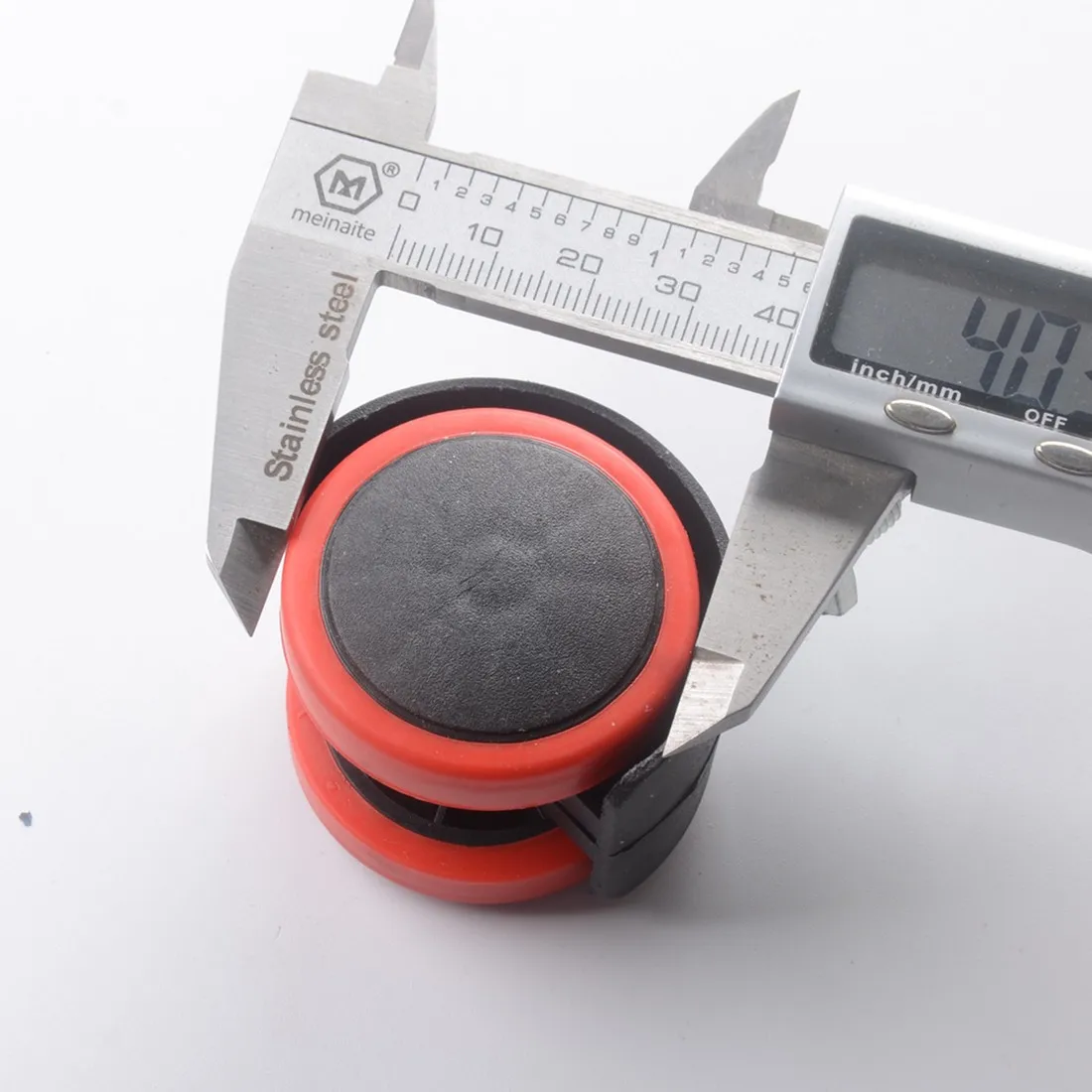 All style Hot Black 1.5 Inch Plastic Chair Caster Furniture Nylon Castor Wheels For Office Chairs