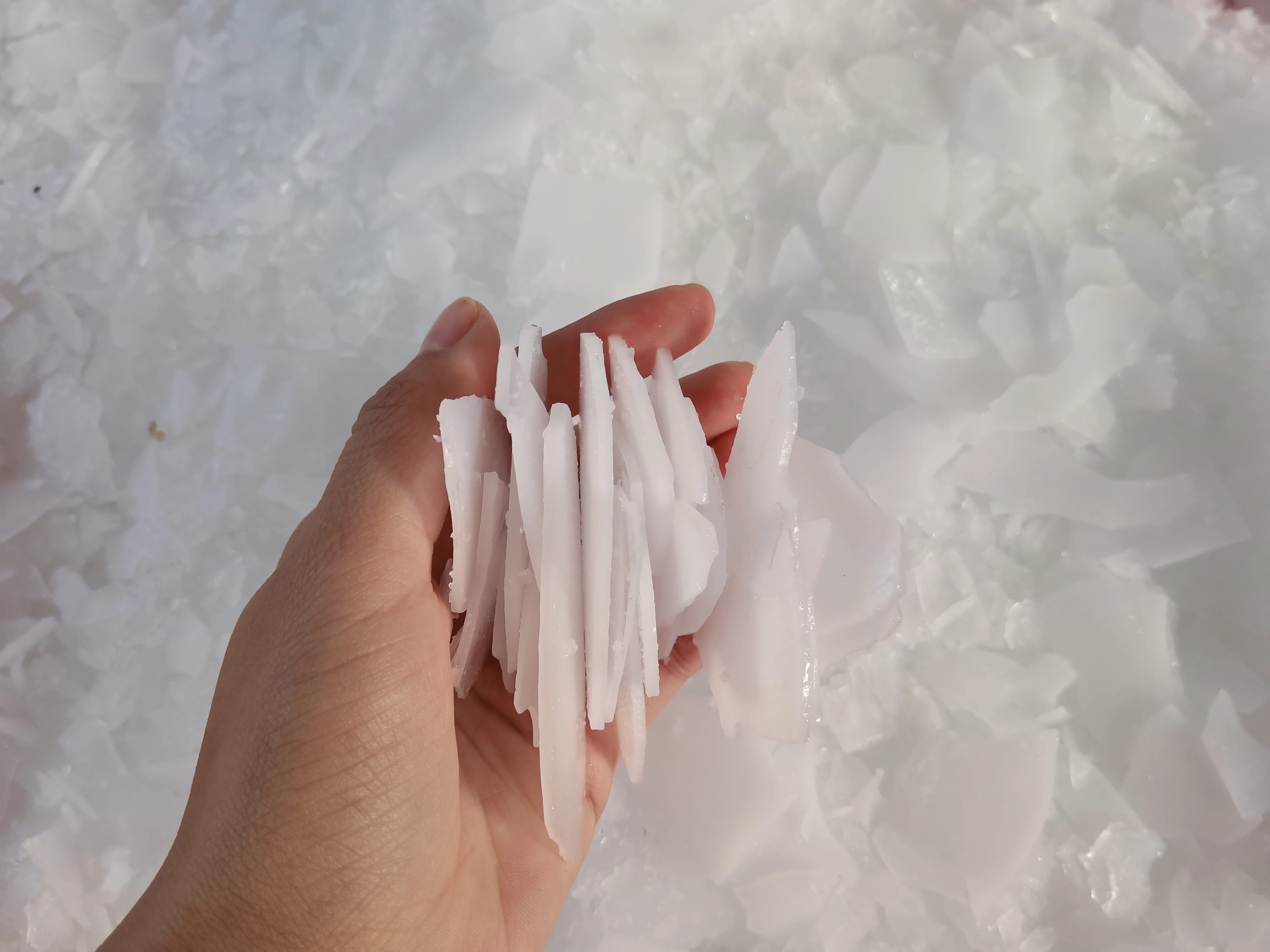Hot Sale High Quality 300kg/24h Small Flake Ice Machine  Ice Machine In Flakes for Seafood/Preservation/Restaurant