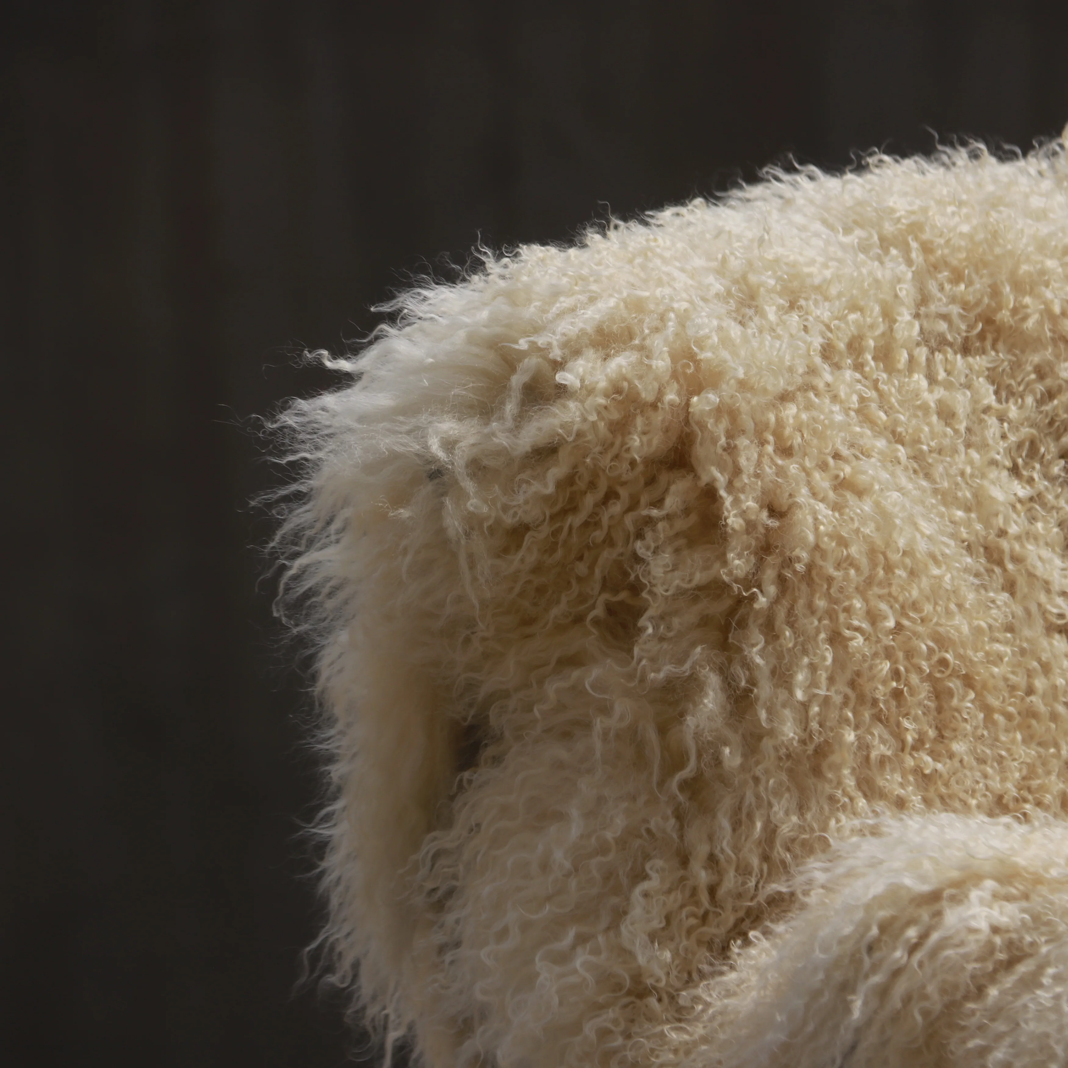 Custom Beige Real Fur Long Curly Pile Mongolia Sheep Fur Fabric 60x120cm Tibetan Lambskin Fur Plate