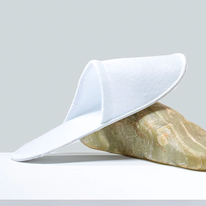 Guangzhou Factory Custom Logo Unisex Hotel Amenities Disposable Slippers