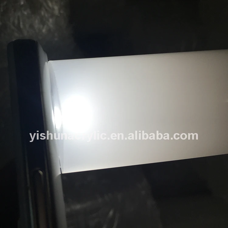 Guangzhou manufacturer  custom extruded pmma  light diffusion acrylic rod for modern lighting lampshade