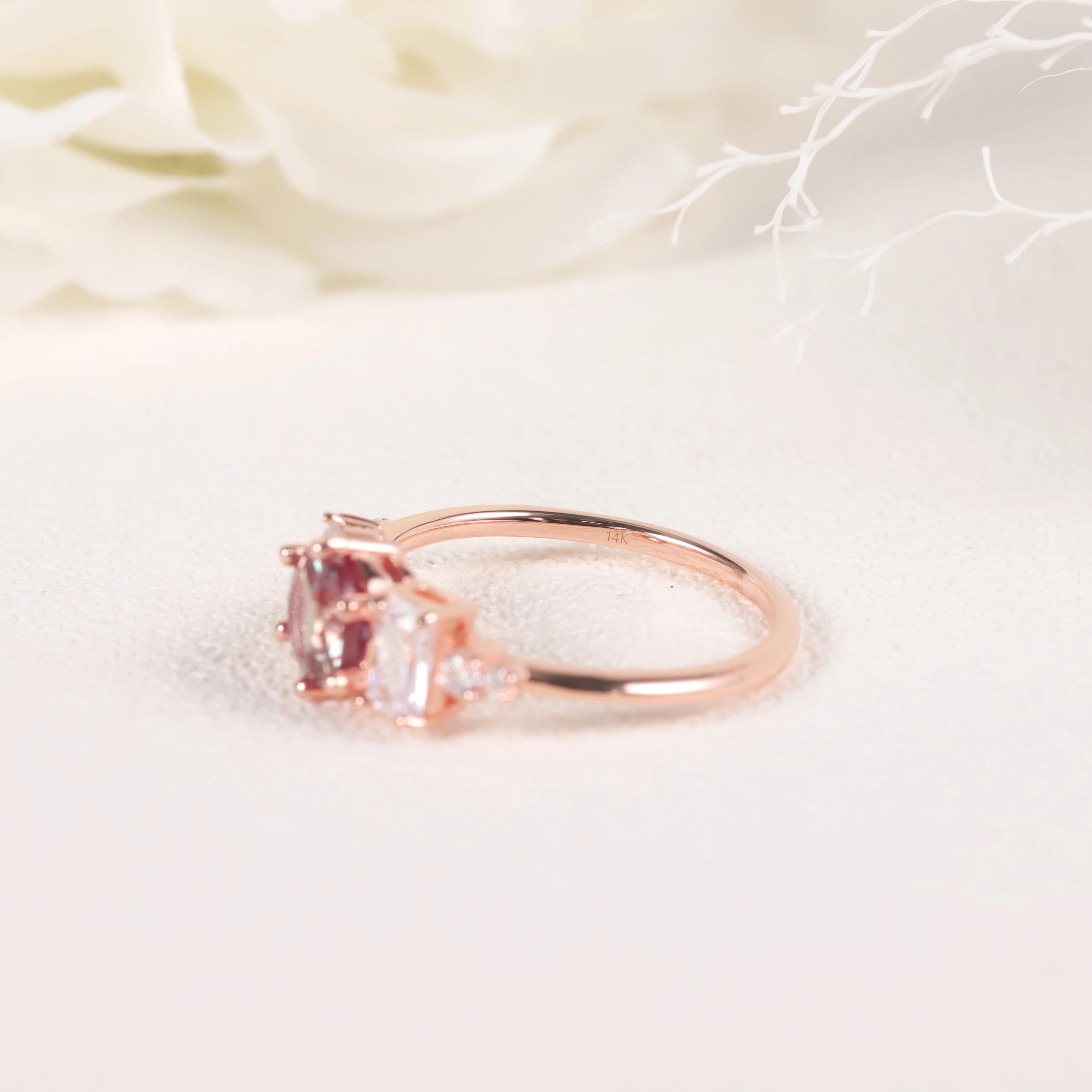 OL1004 Competitive Pricing 14K Jewelry Round 6mm Alexandrite Moissanite Diamond Solid Gold Dainty Finger Rings for Girls