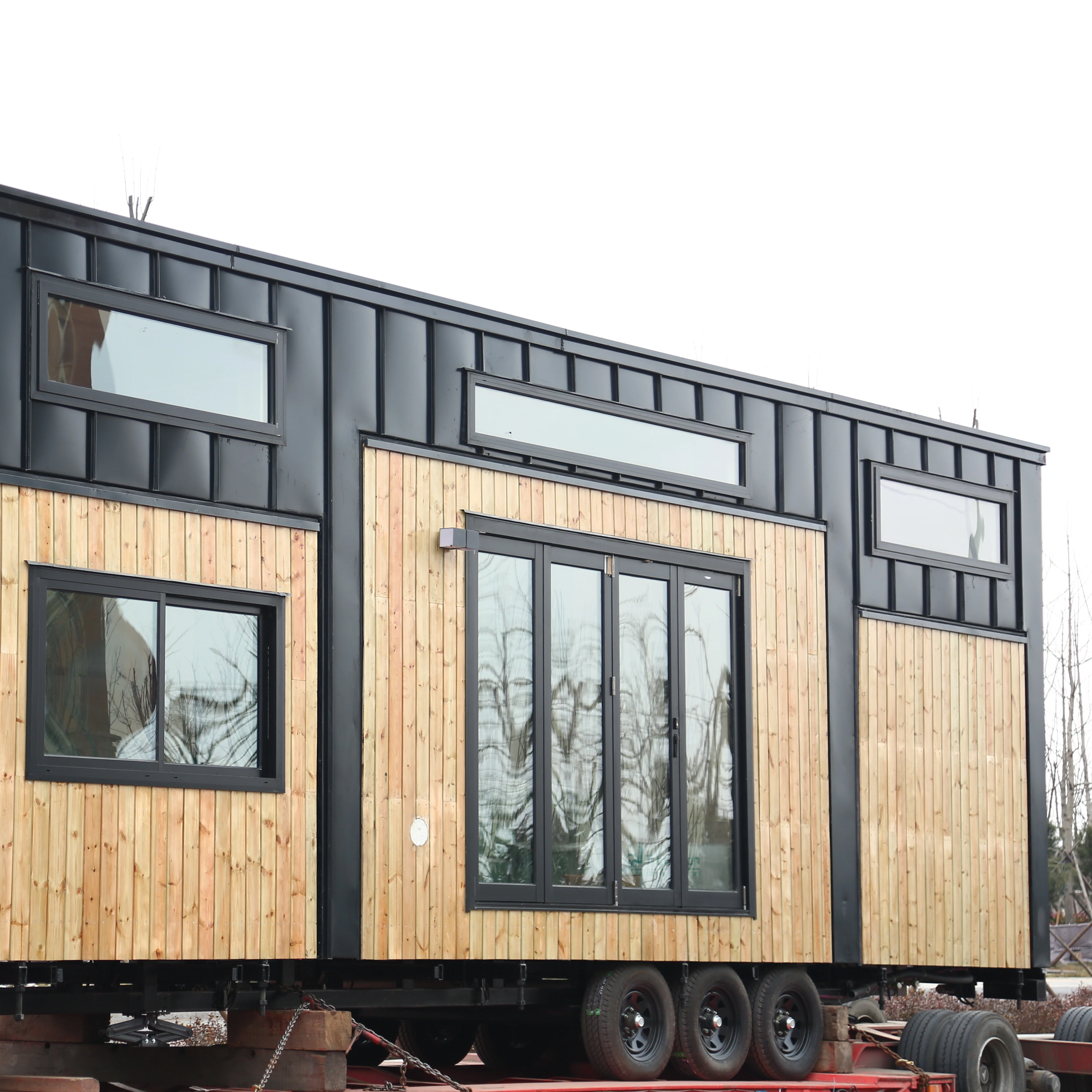 TINY HOUSE