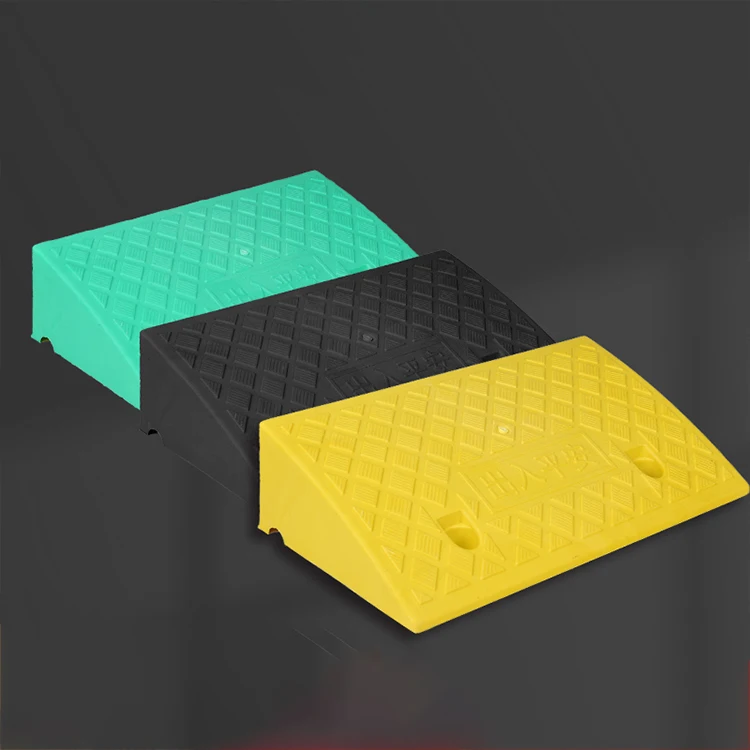 Factory Price Traffic Outdoor Plastic Material Yellow Car Curb Ramp Road Ramps Kerb Ramp
