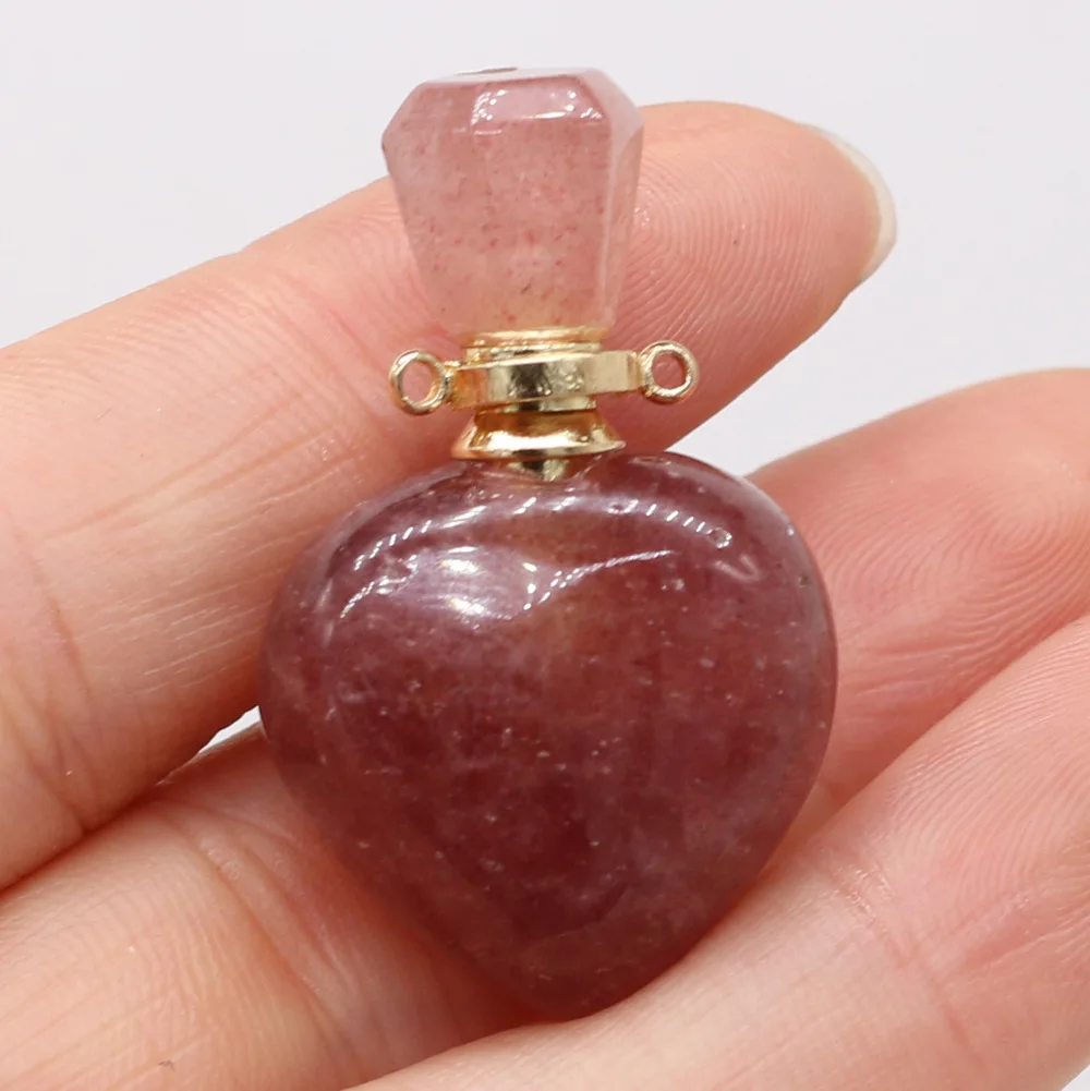 Hot Selling Wholesale Essential Oil Strawberry Quartz Perfume Bottle Necklace for Women Healing Pendant