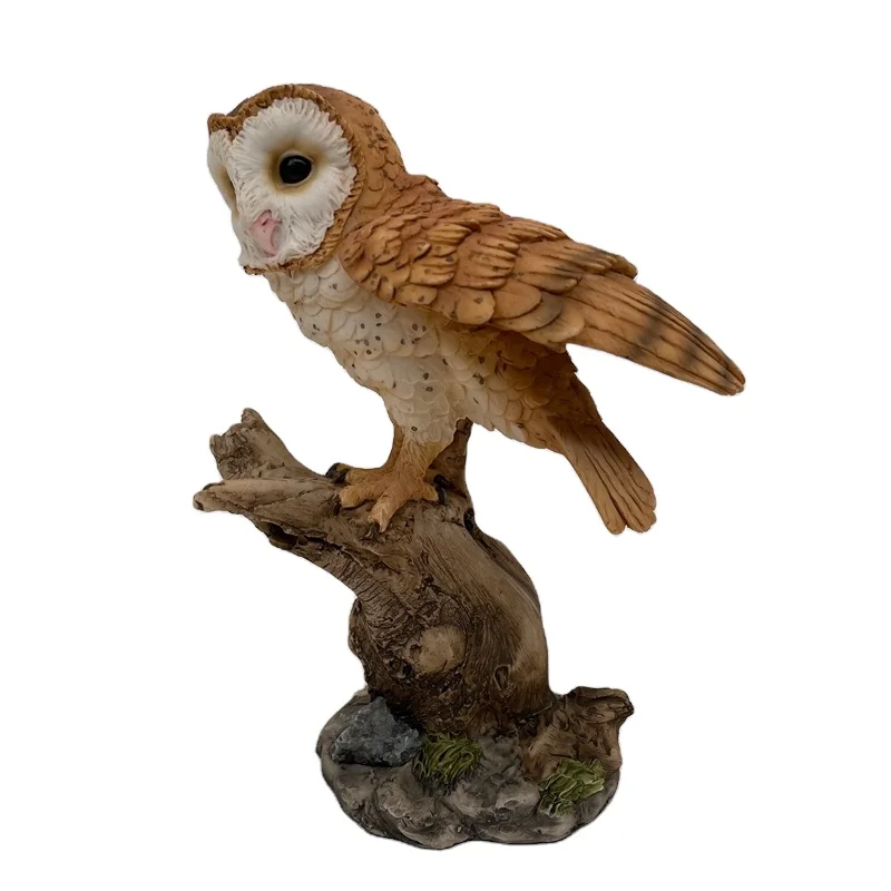 2021 hot selling  polyresin wing-up owl trunk figurine statue