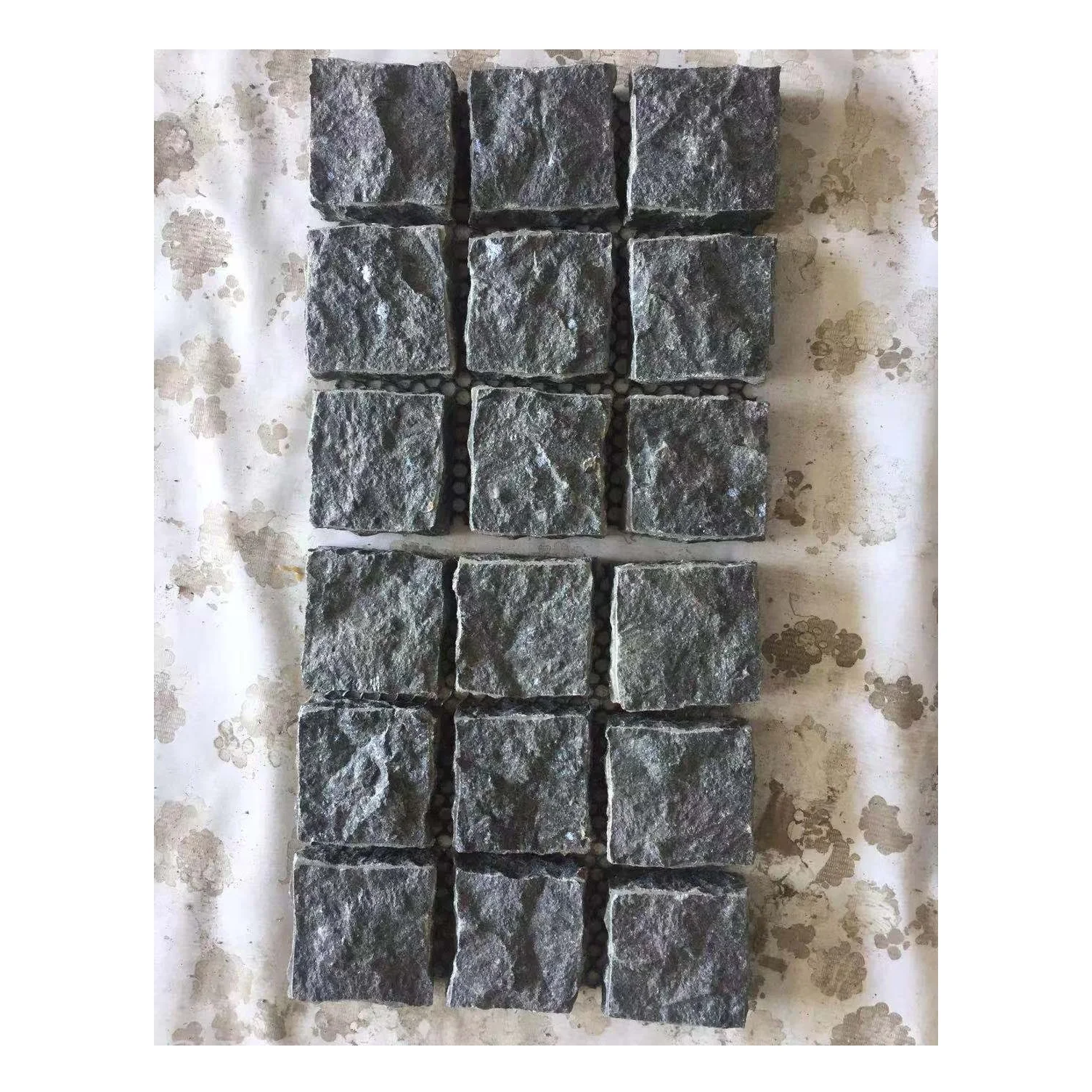Cheap Natural Split Garden Cobble Drive Way Paving Stone Black Granite Cobblestone Pavers on Mesh