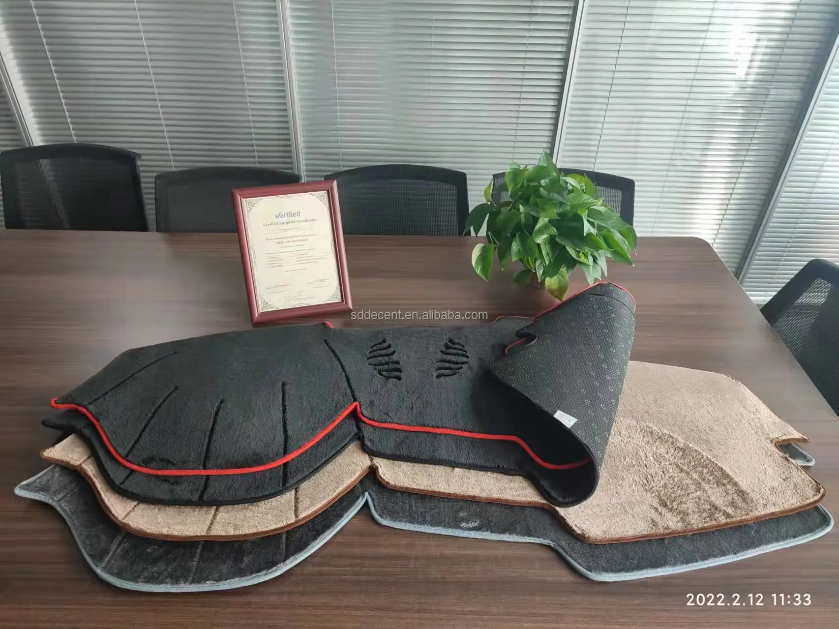 OEM Fire Sale Customizable Color Dash Mat Pad Anti-splip Carpet car Dashboard Cover for LEXUS ES350