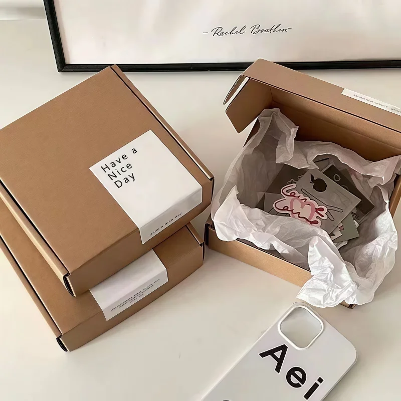 Custom Kraft Paper Corrugated Boxes for Apparel Clothes Packaging Matt Lamination Foil Specifications for Mailing & Shipping