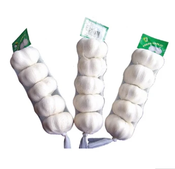 Чистый белый свежий чеснок китайский чеснок