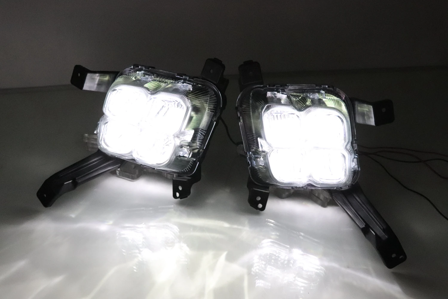 HSD-23010 Auto Parts Glossy Car Daytime Running Light Led Front Fog Lamp Black Bezel 4 Eyes Drl 12V fits for kia sorento drl