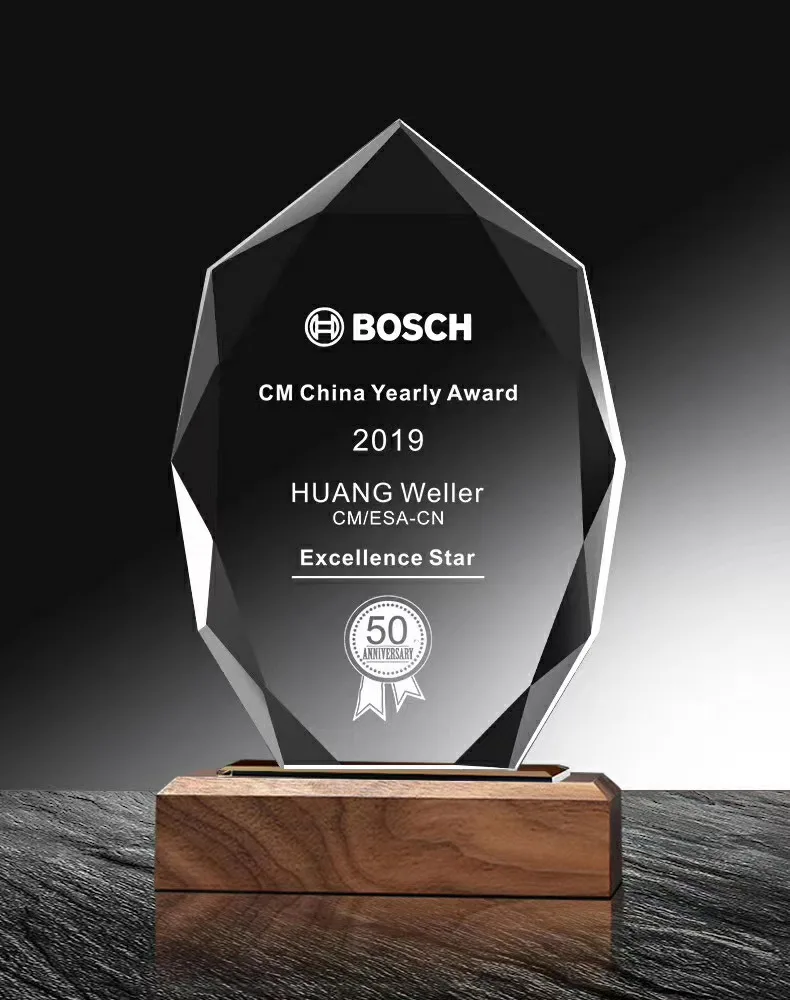 Wholesale Optical Glass Medal Award Trophies Wooden Base Crystal Trophy Blank For Personalized Souvenirs Gifts