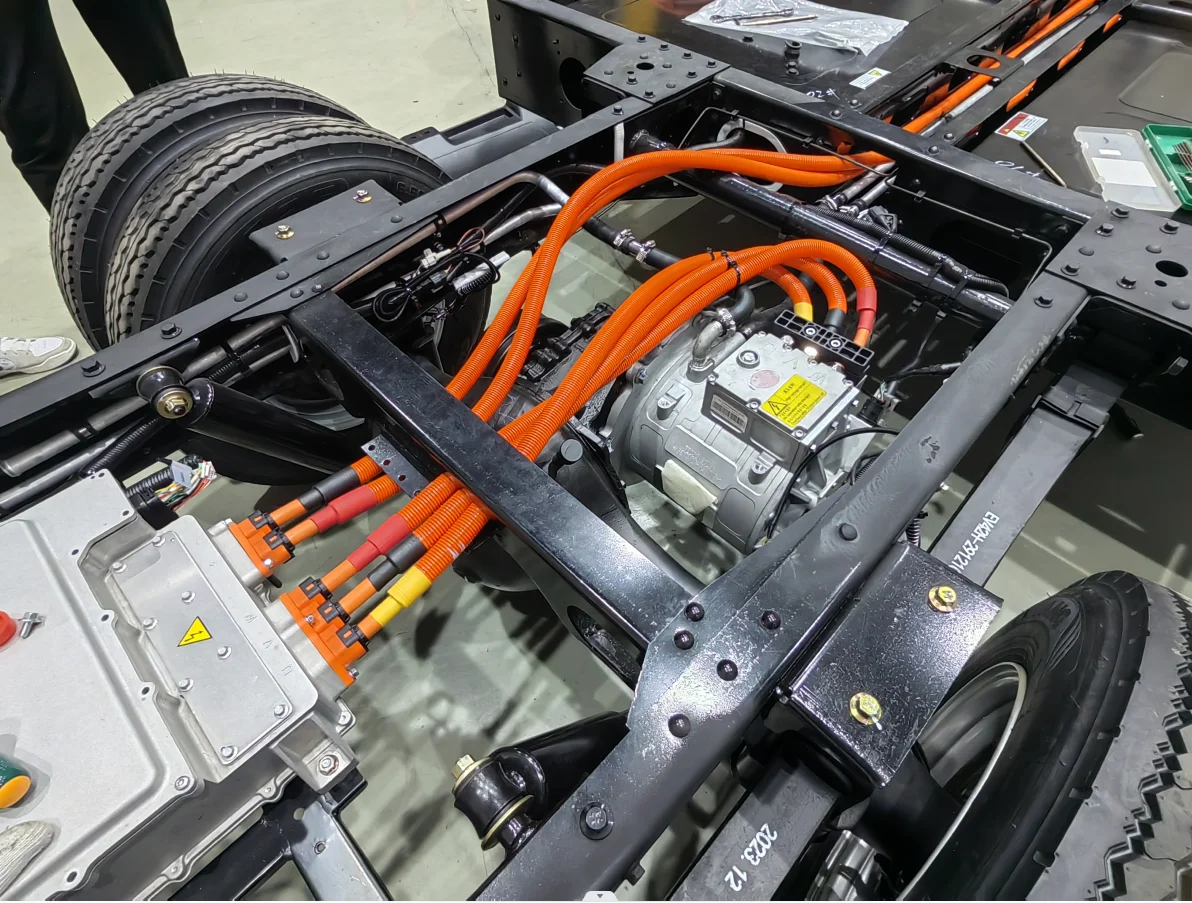 Brogen OEM EV skateboard truck chassis all-electric chassis platform medium-duty trucks