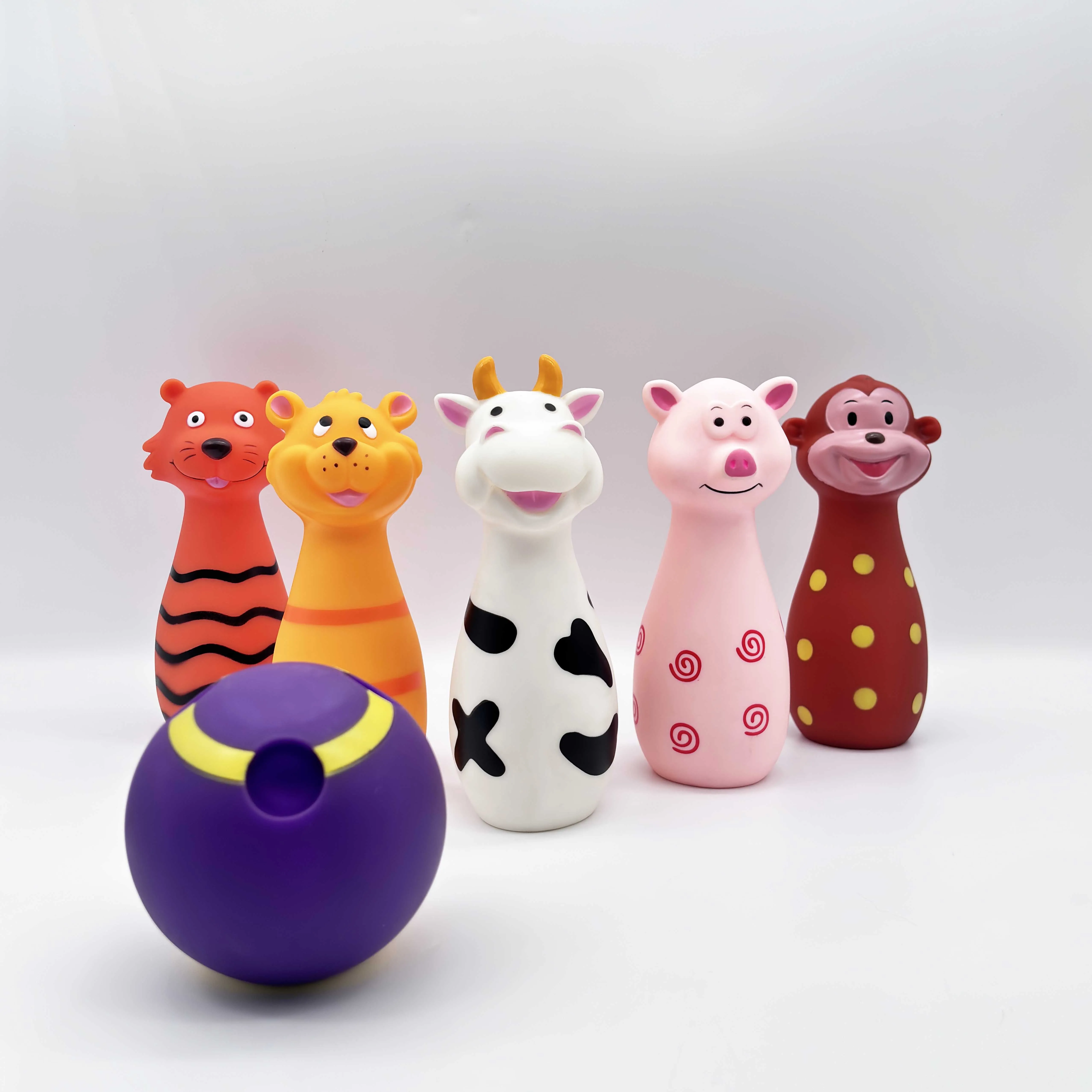 Early educational kids bowling 5 pins 1 bowling ball friends play set cartoon animal soft rubber bowling toys for toddlers