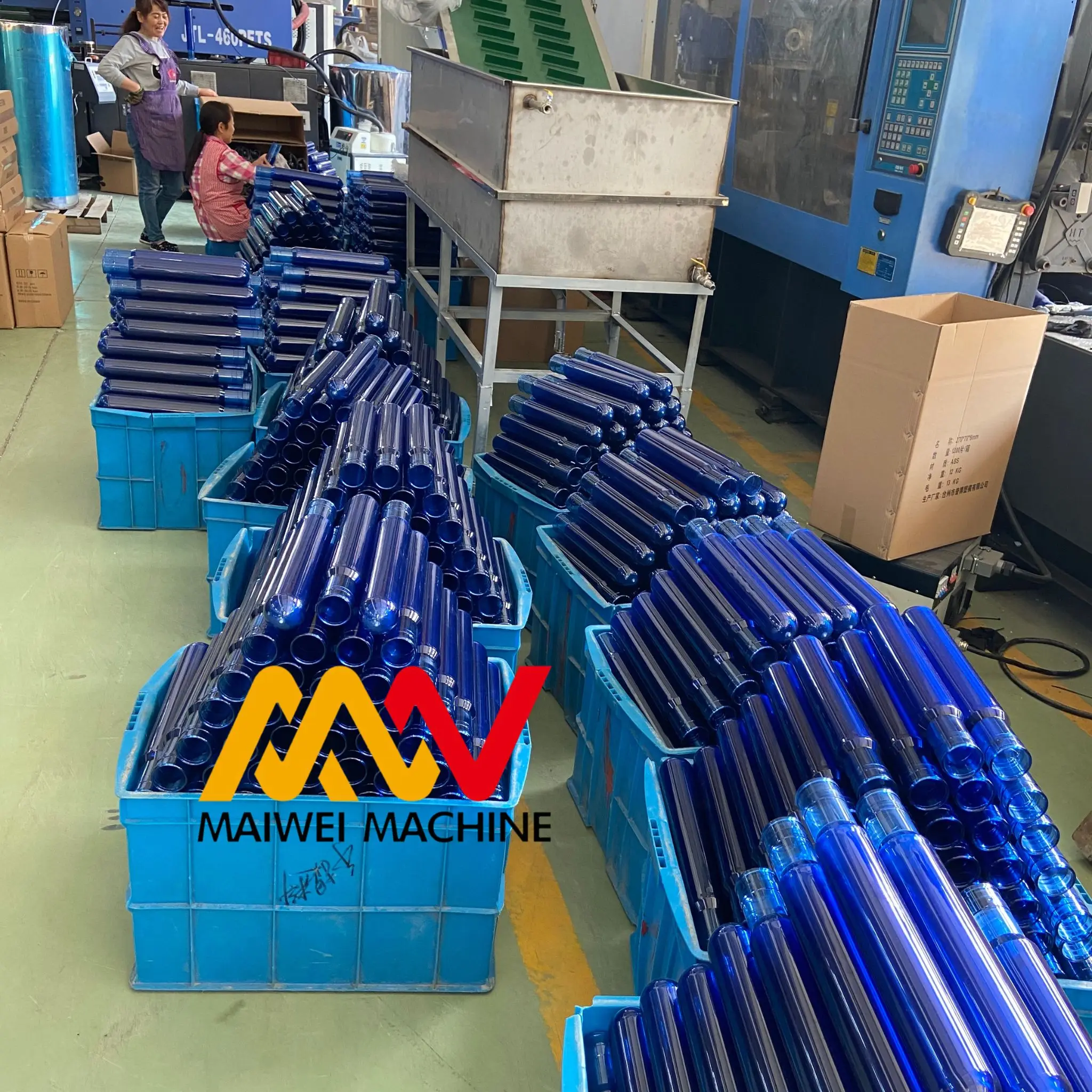 New Design Mineral Water 650g 700g 730g 750g 55mm 5 Gallon 20 Liter Preformas Water Bottle PET Bottle Preform