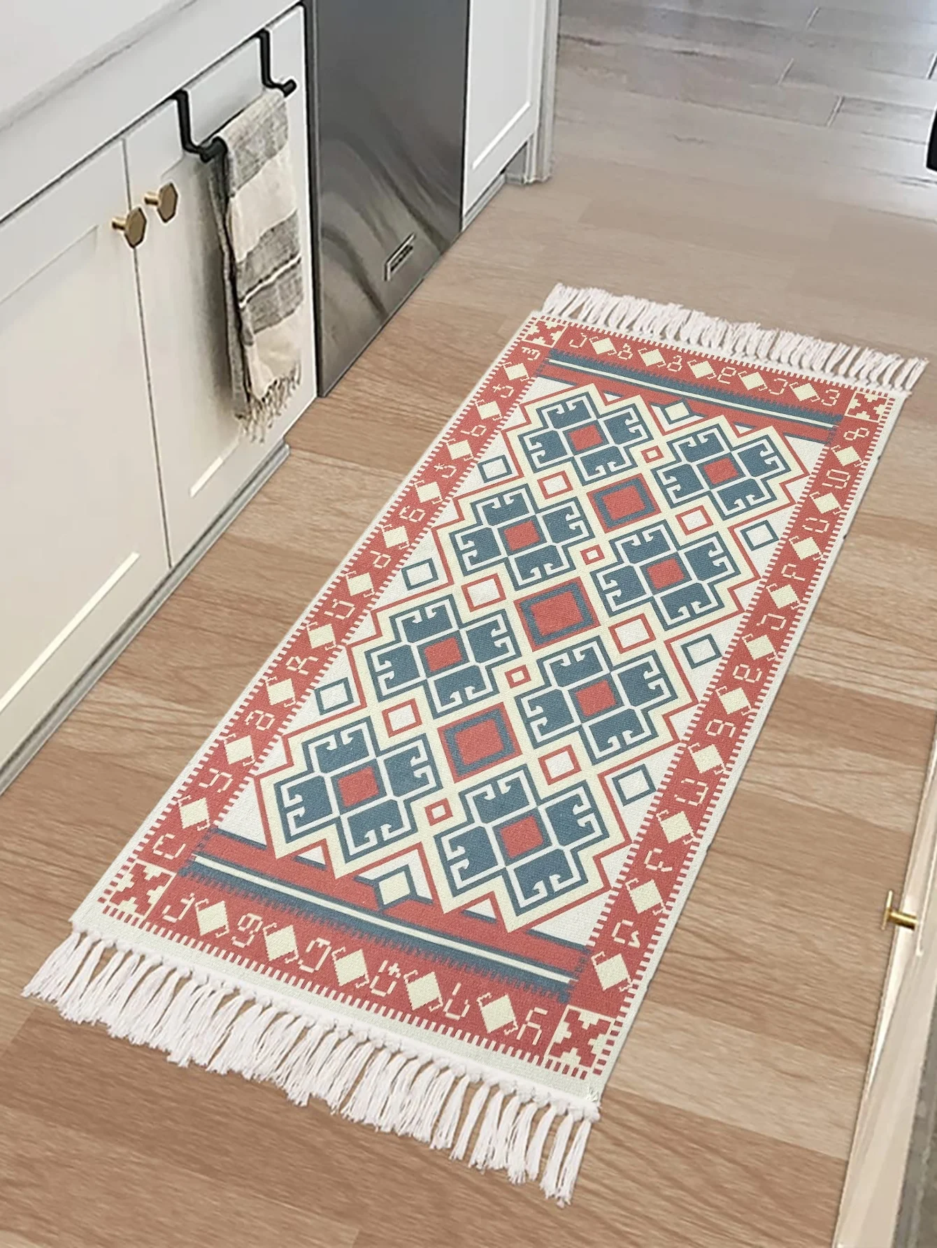 cheap price Cotton Printed Boho Kitchen Rugs Decorative red and White Rug Hand Woven Accent Floor Mat for Bathroom Bedroom
