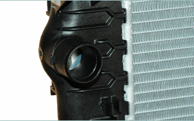 hot sale car cooling system aluminum auto radiator for BMW OE.17111712982