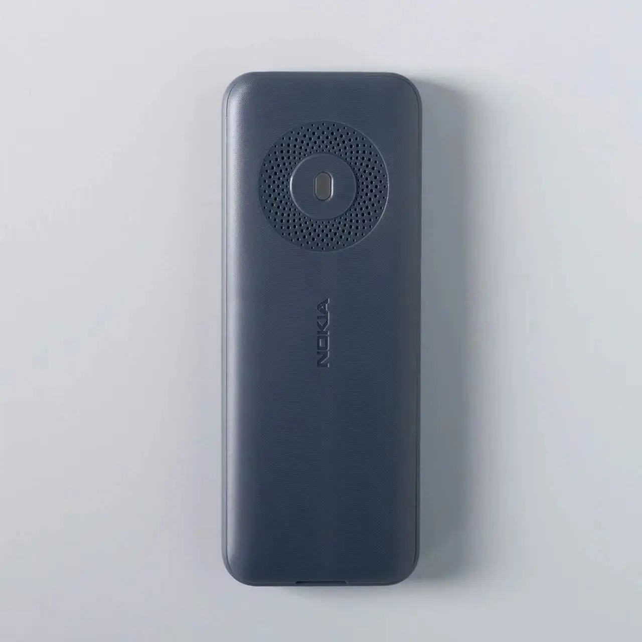 Новый 130 GSM 2G Dual SIM прямая кнопка телефон с функцией пожилых людей длительного ожидания