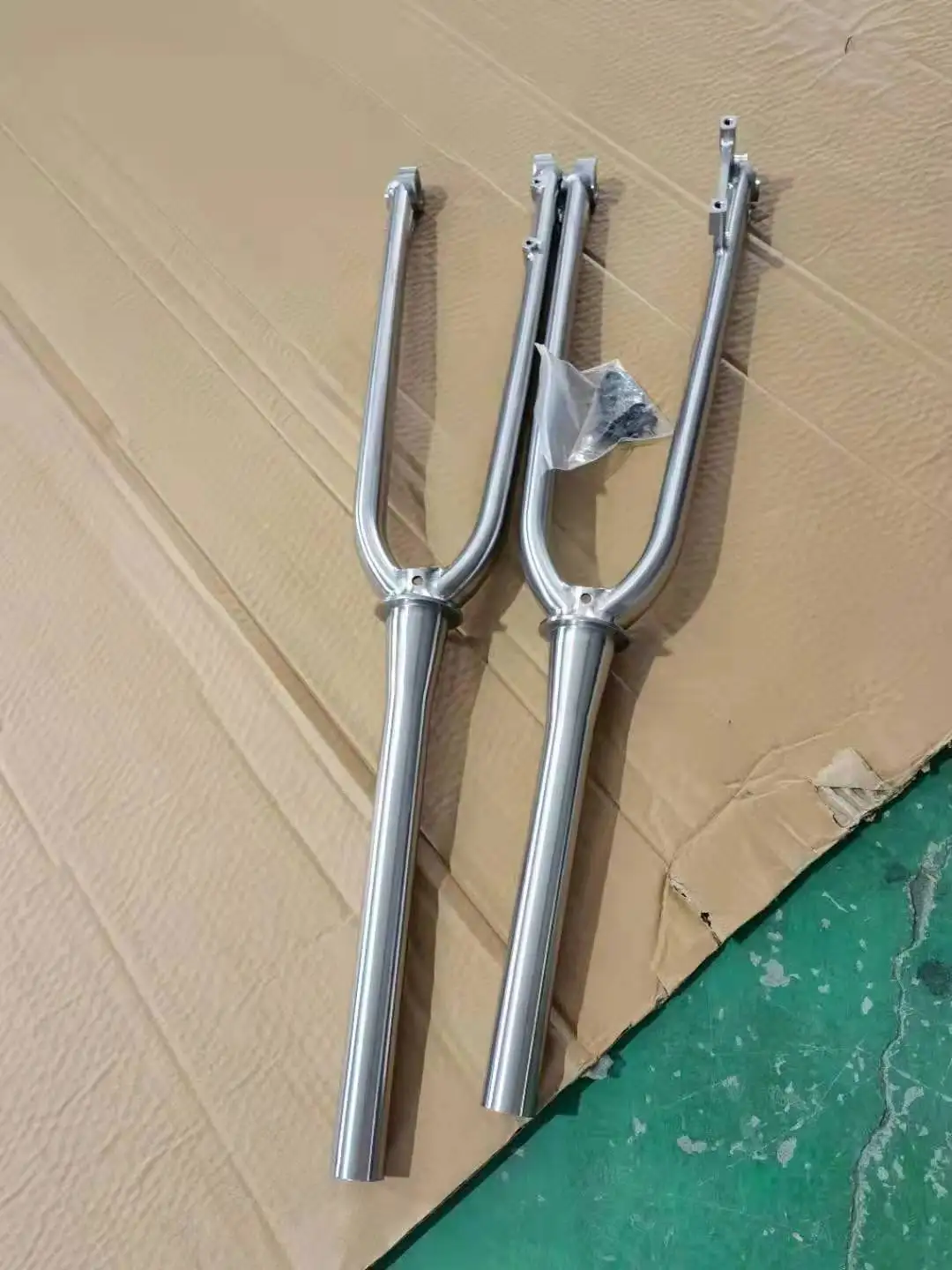 titanium road gravel bike flat mount disc brake  road bike fork