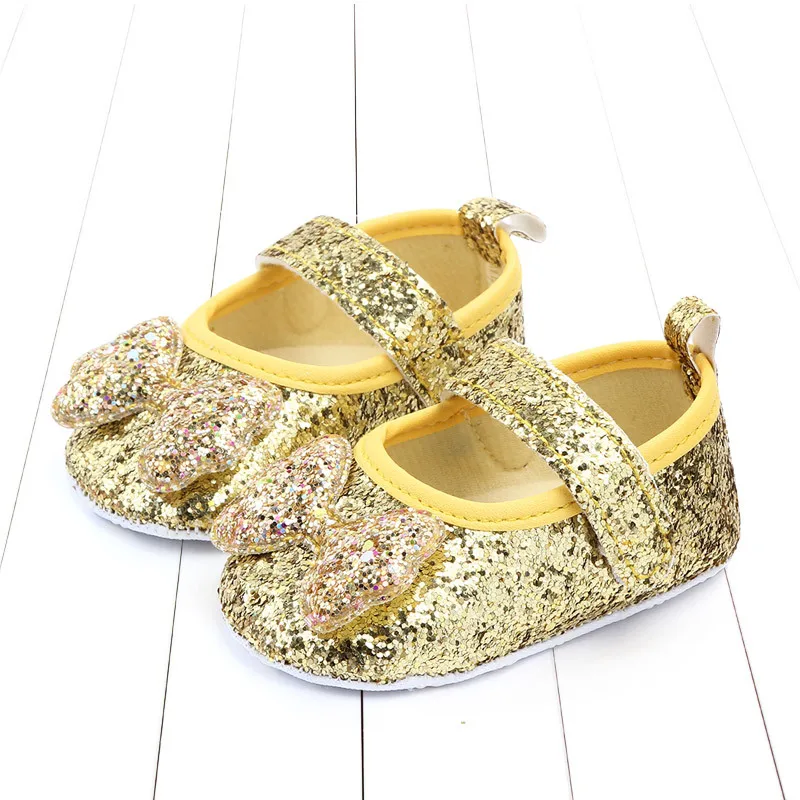 2021 Wholesale Designer Ballet Bling Pre Walker Kids Soft Princess Girls Walking Baby Shoes with Light