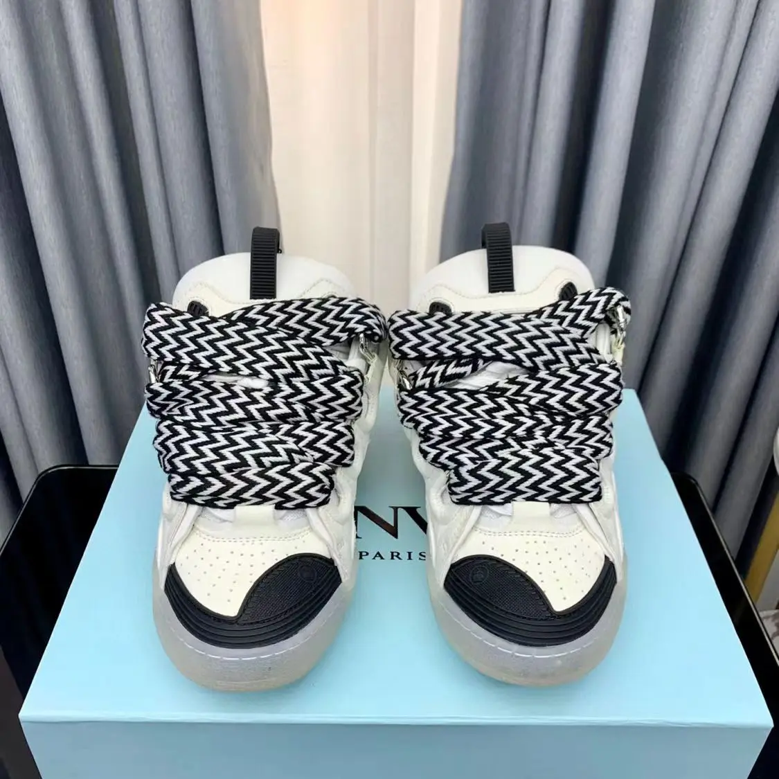 Stynish Lanvine Designer Casual Sport Sneakers Women Comfortable Lace-Up Running Shoes Fashionable Toe Style Spring High Quality