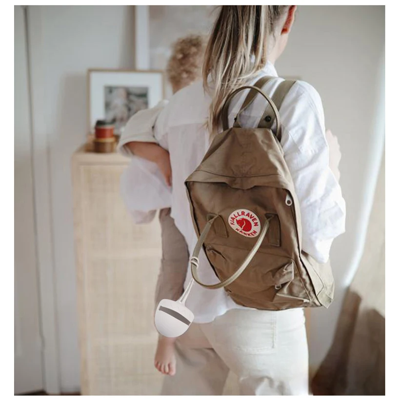 Cartoon Acorn Shape Soft Flexible Silicone Pacifier Holder Case For Baby Pacifier