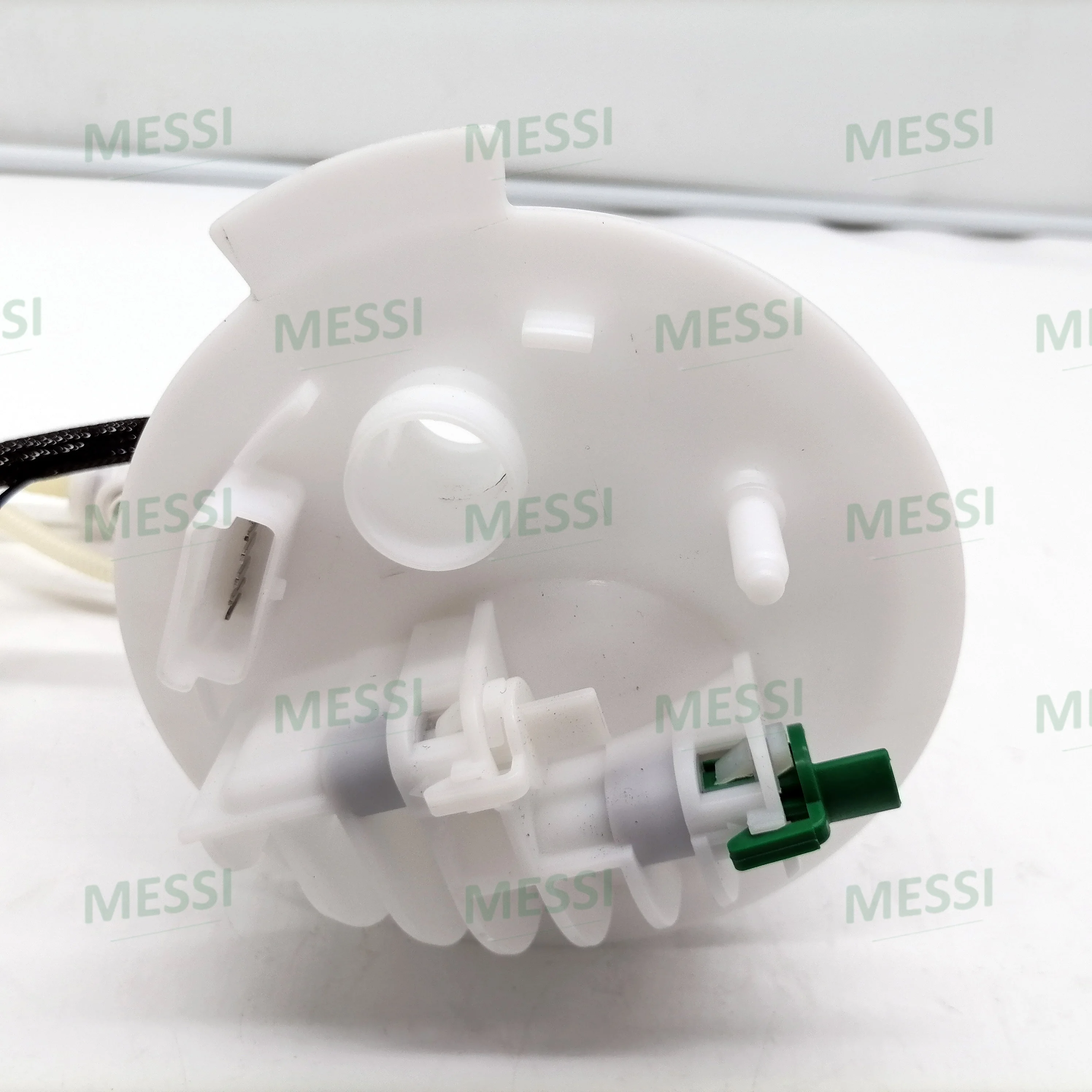 Fuel Pump LR038601 3.2L Si6 Petrol LR020016 LR010433 LR008219 LR005621 Fit for Land Rover Freelander 2 Auto Engine Parts LD11479