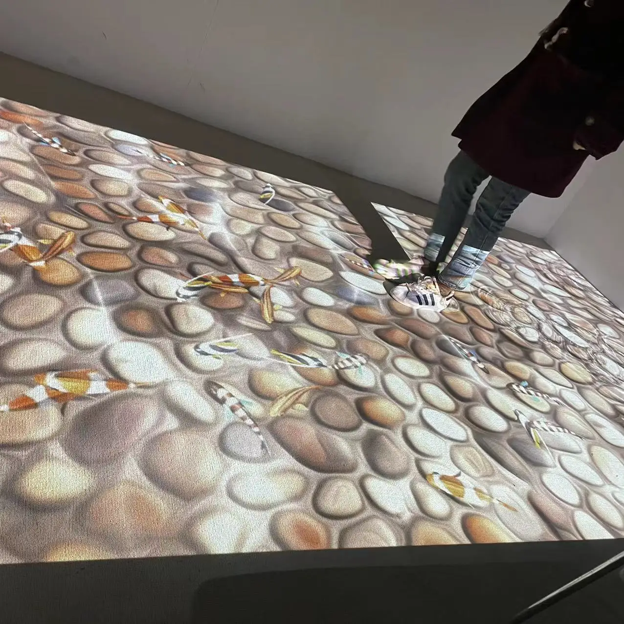 New Of Hot-selling PLC Inverter Alibaba Stock Price  interactive floor projection Dance Floor