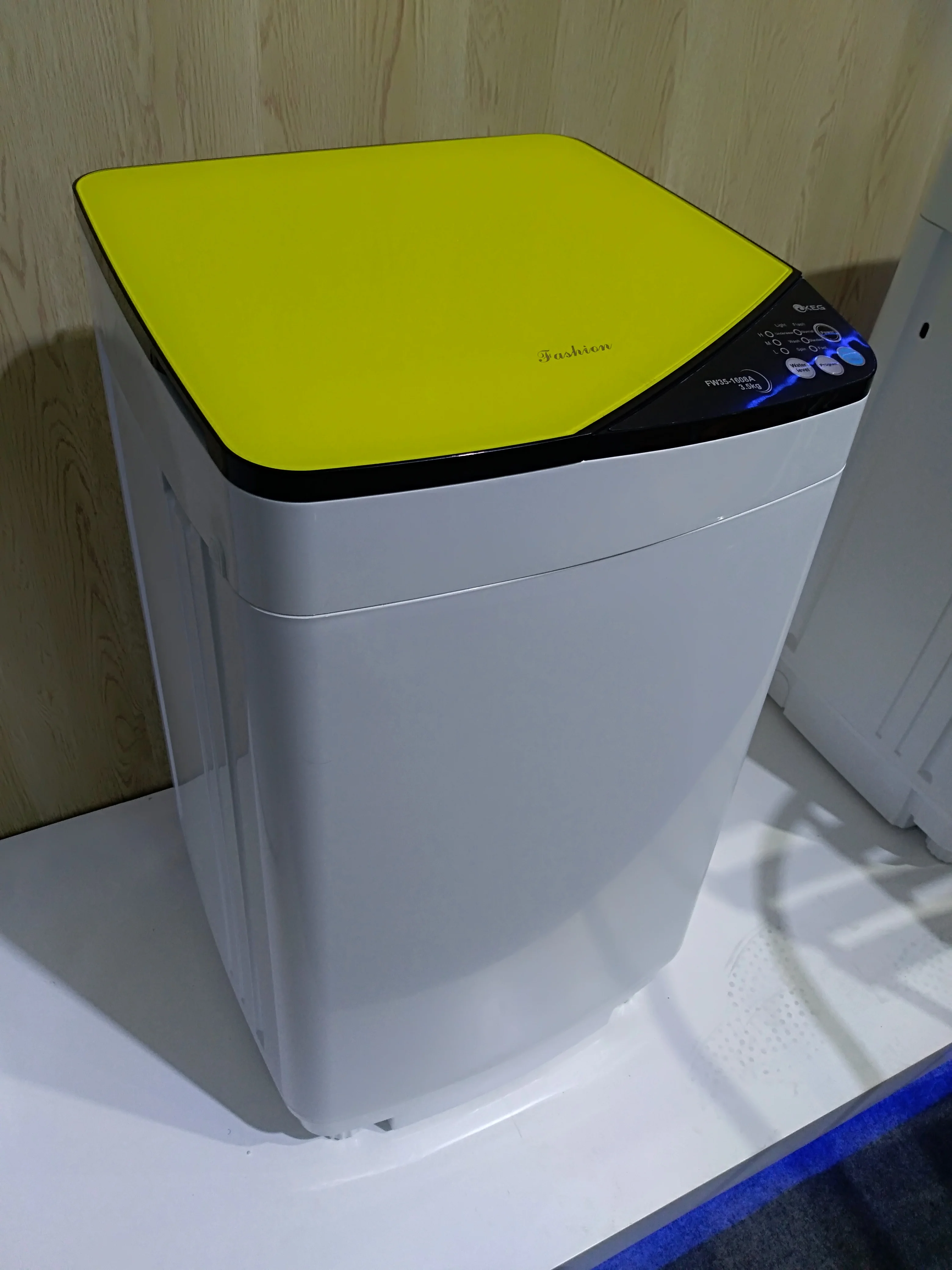Wholesale Freestanding Full Automatic Top Loading Small Washing Machine 3Kg Mini