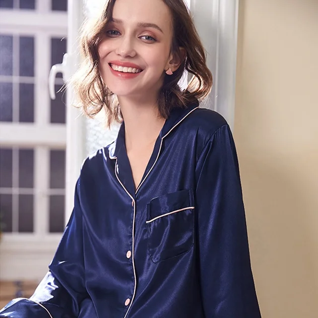 
Ladies 100%Polyester Sleepwear Loose Long Sleeve Two-piece Set Silk Satin Pyjamas 
