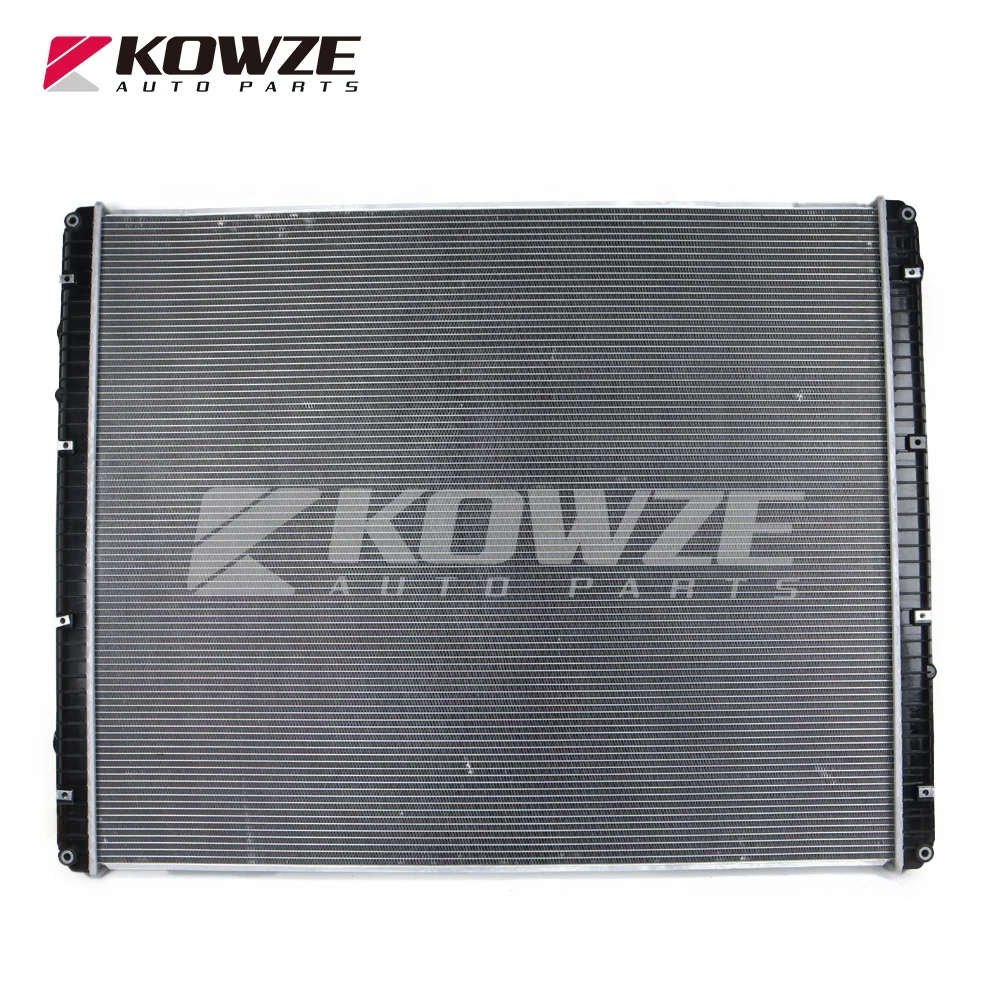 0524937002 Car Cooling Parts Guangzhou Aluminium Radiator for Freightliner 0526621002 0526621008 0527747002