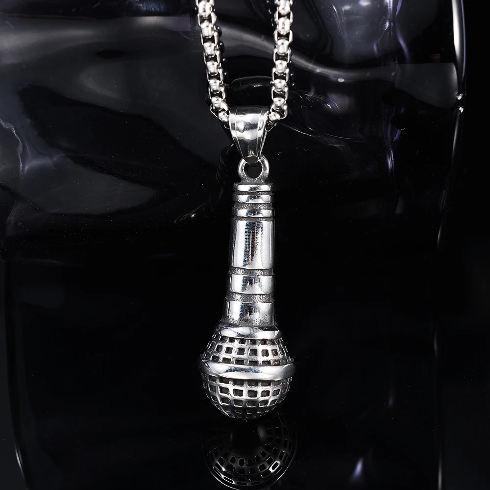 Wholesale High Quality Personalized Trend Microphone Charm Pendant Stainless Steel  Microphone Biker Pendant Necklace Jewelry