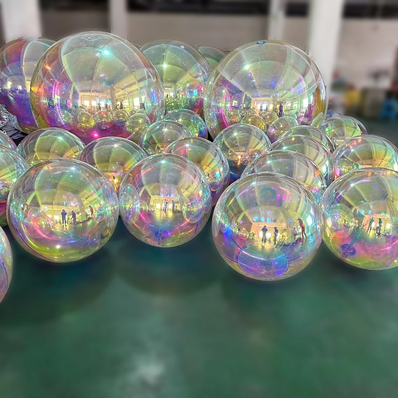 Hot Sale Wedding Party Decorations PVC Reflective Mirror Balloon Sphere Giant Rainbow Iridescent Inflatable Mirror Ball