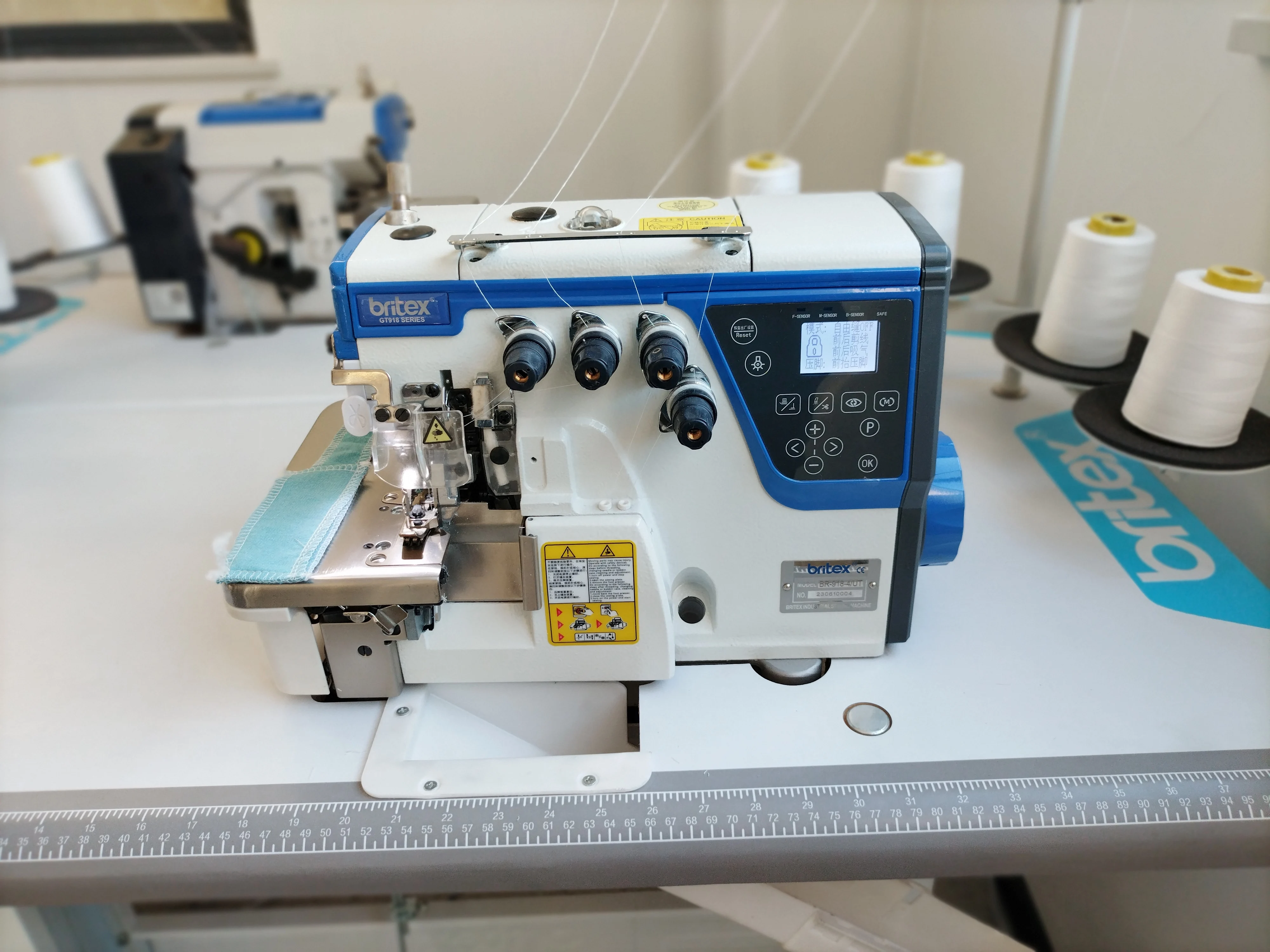 High quality Britex Br-GT918-3ut stepper motor automatic 3 thread overlock machine sewing equipment for clothes