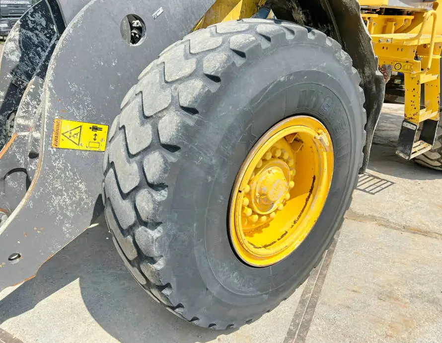 Used L90F Wheeled Loader Original Korea L90 Loading and unioading  Machinery  4 Ton wheel  type Frnor end Loader for sale