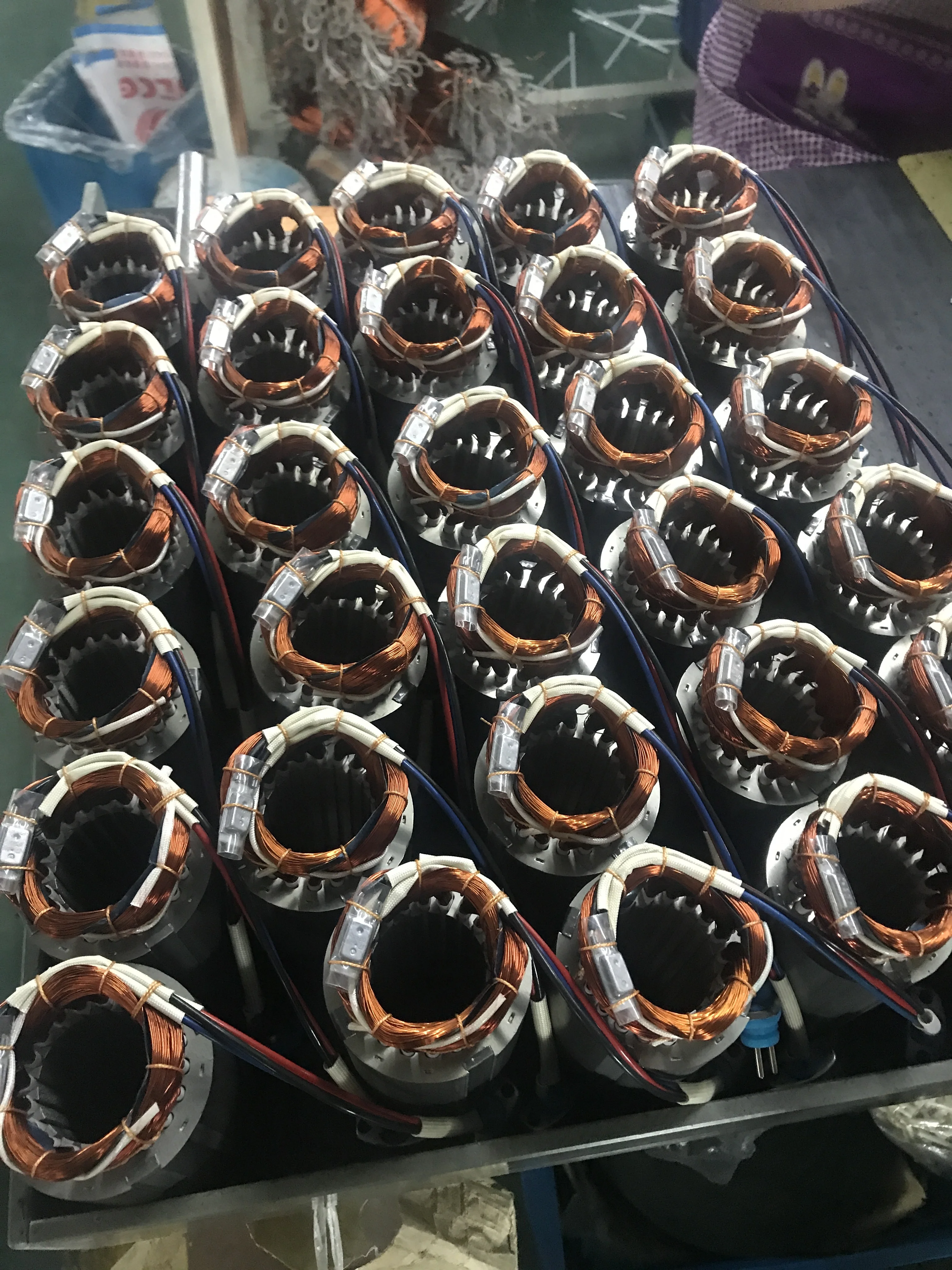 Водостойкая 4SD10/21 4 дюйма 415V 5.5HP большой мощности 3 фазы микро-контролируемый стабилизатор напряжения тока домашний Электрический погружной водяной насос Китай (материк)