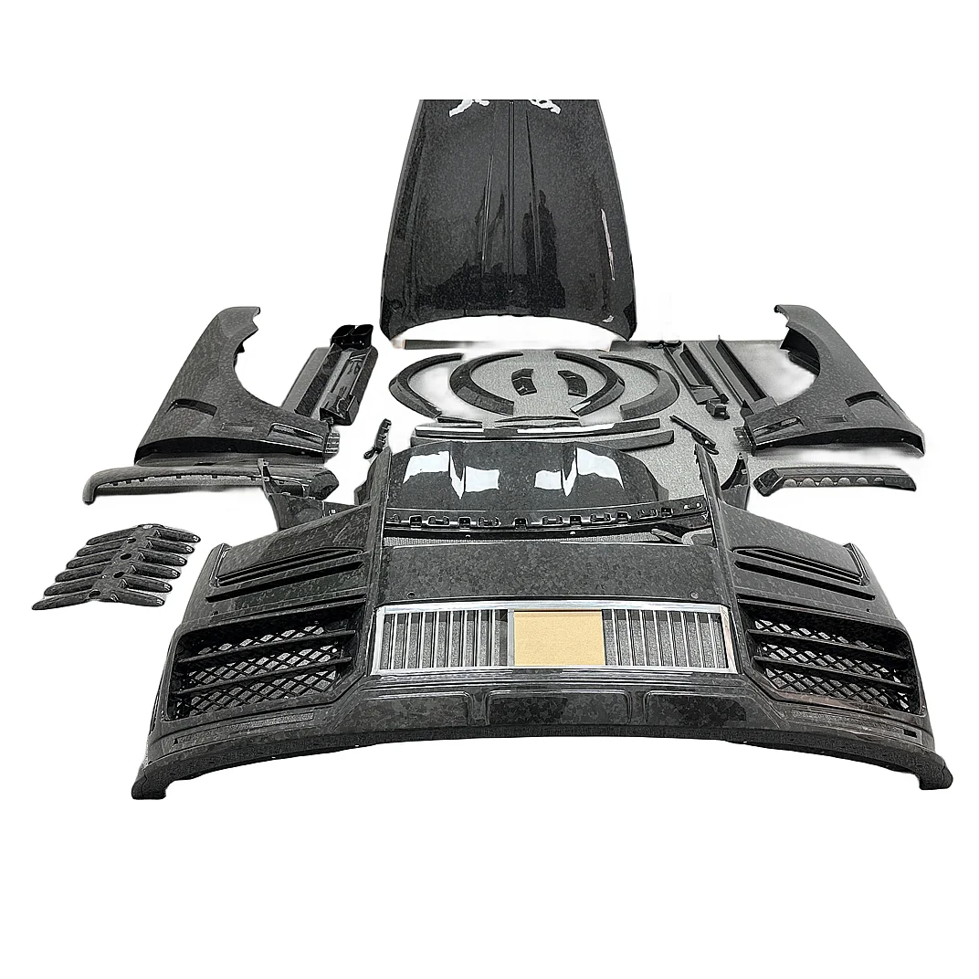 Dry Forged Carbon Fiber M Style Bodykit For Rolls Royce Cullinan Grille Engine Hood Side Skirts Car Bumper