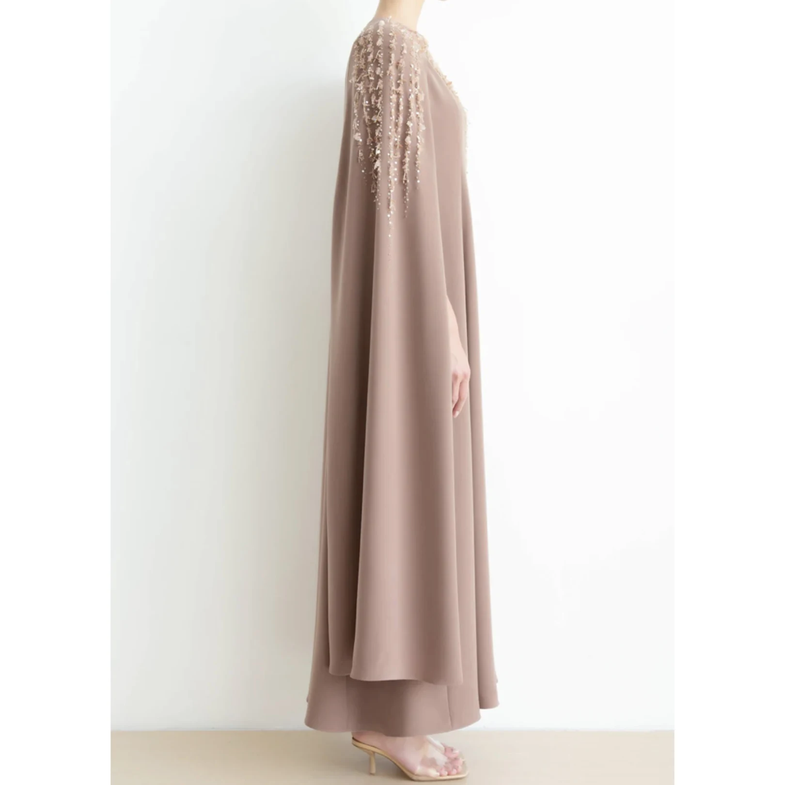 2023 New Arrival Elegant Dress Evening Gown Shinny Satin Ruffles Asymmetry Dresses Ladies wear