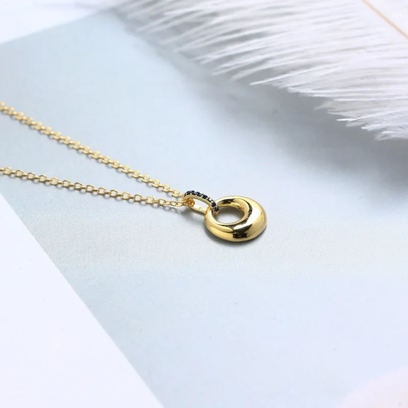 Rainbowking INS design Wholesale Hot Personality vintage ancient medallion women sterling silver Clavicle Necklace