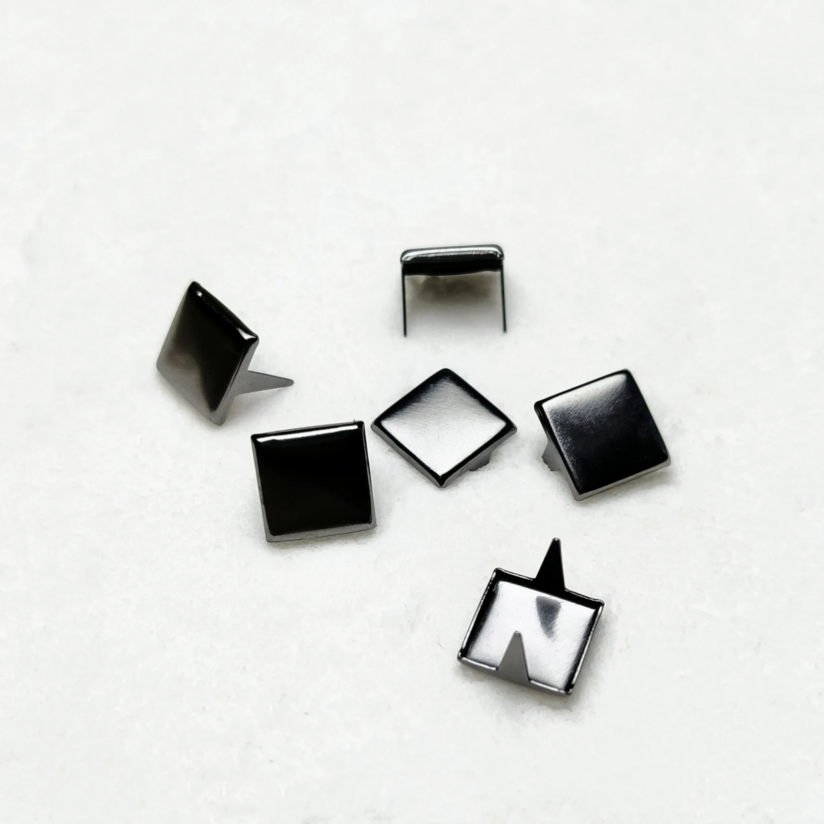 7mm High Quality Bag Accessories Most Popular Glossy Square Claw Nail Rivet for Handbag Backpack