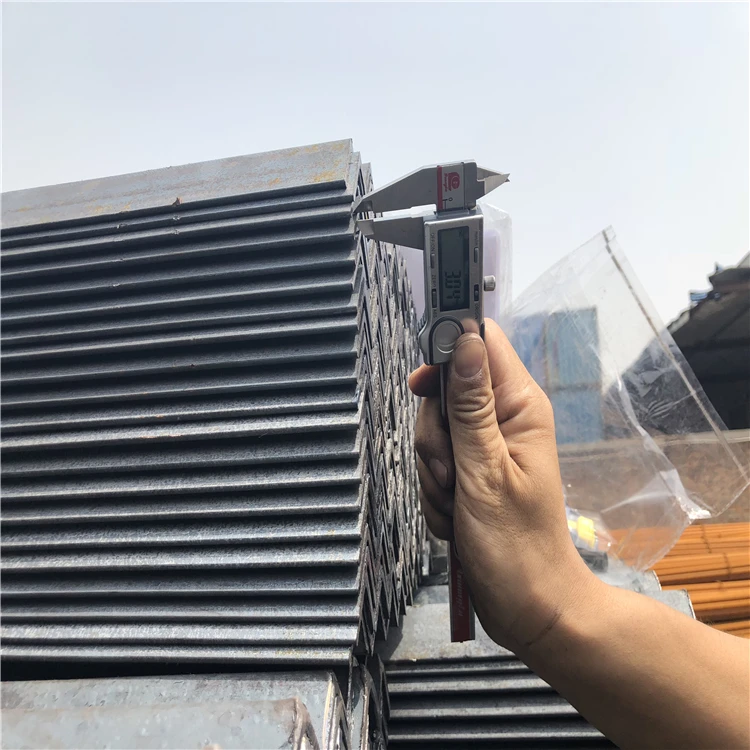 Angle steel ASTM a36 a53 Q235 Q345 China equal angel bar / angle steel / iron angle